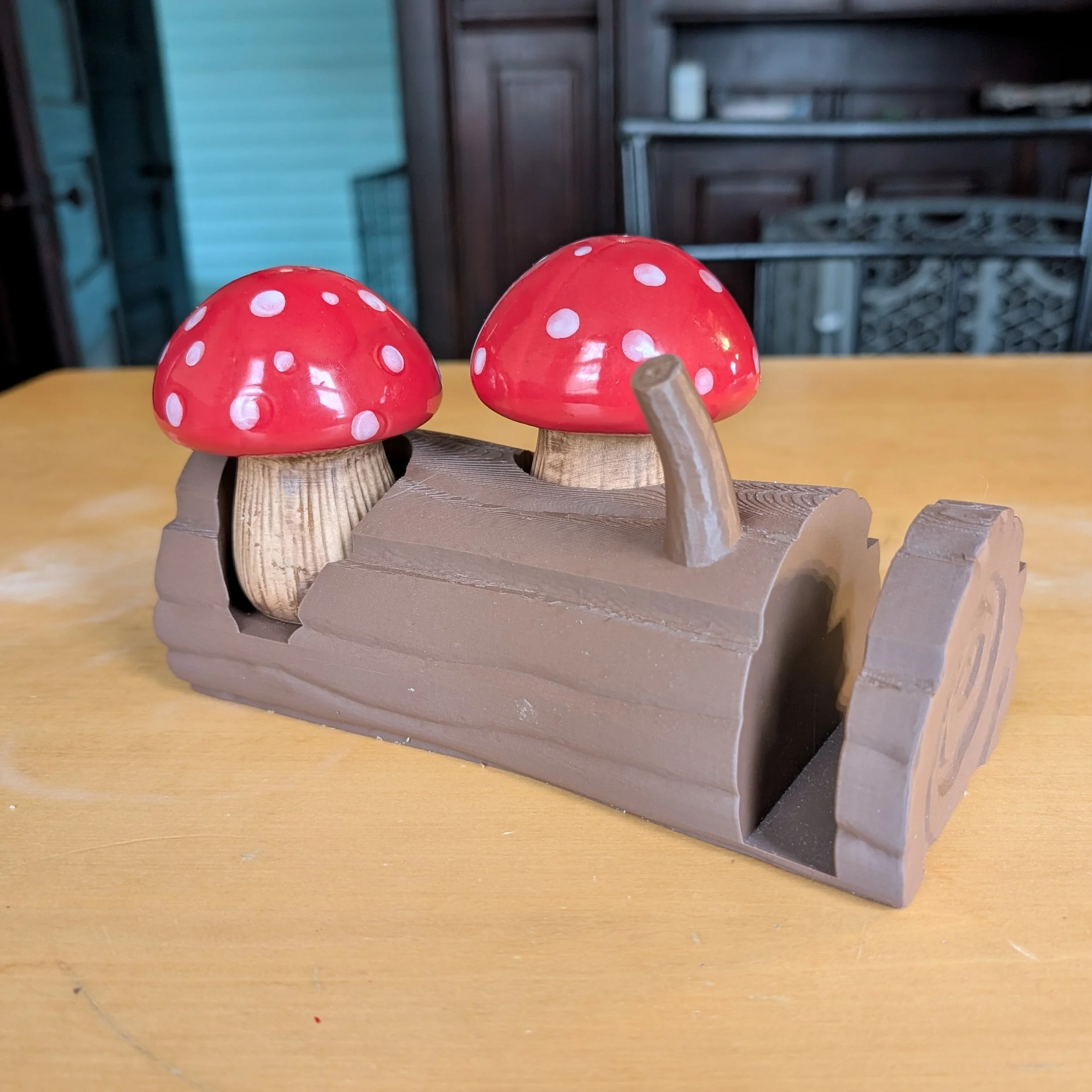 3D Printed Log for Salt and Pepper Shakers