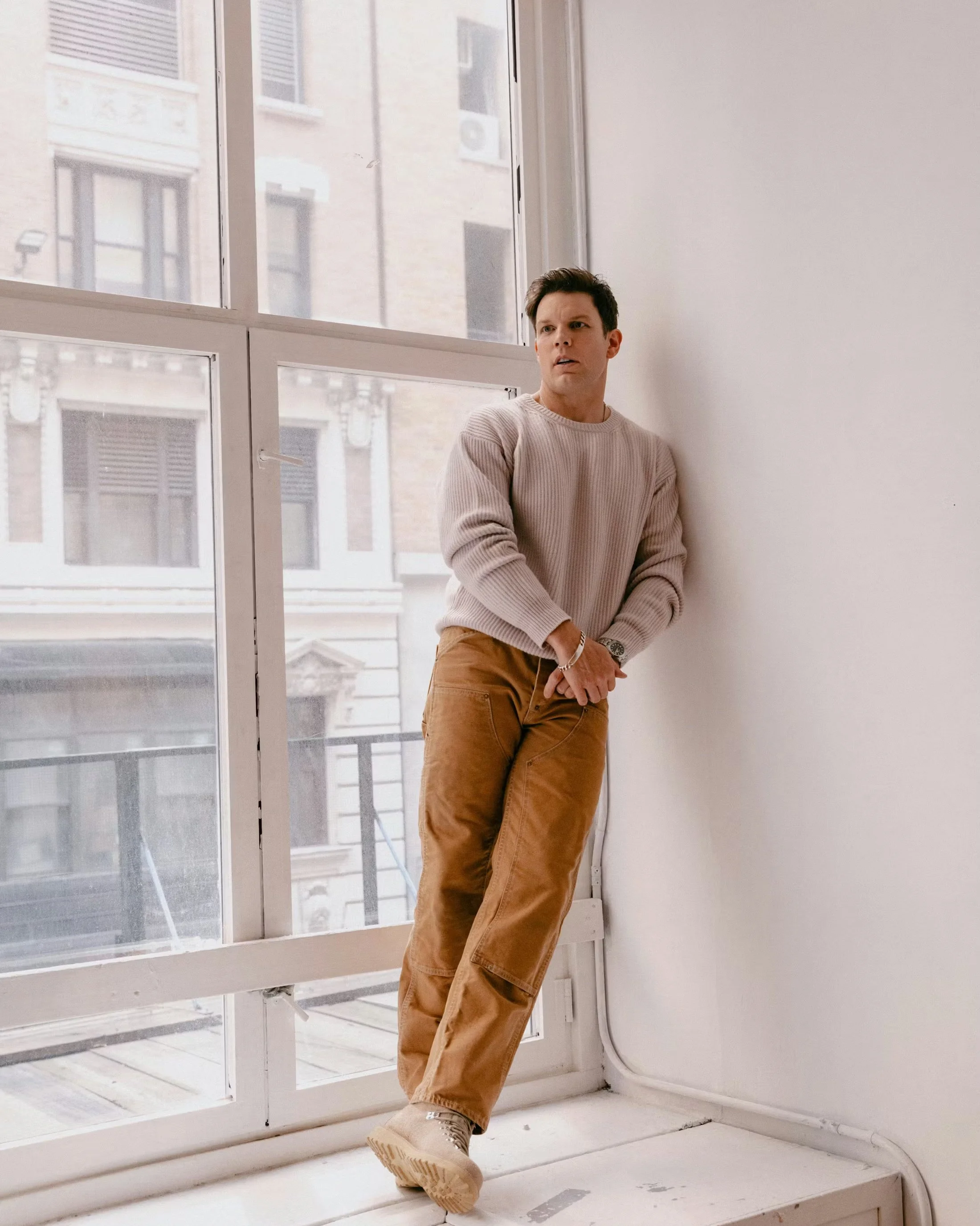 251007_bustle_jakelacy-29 拷贝.jpg