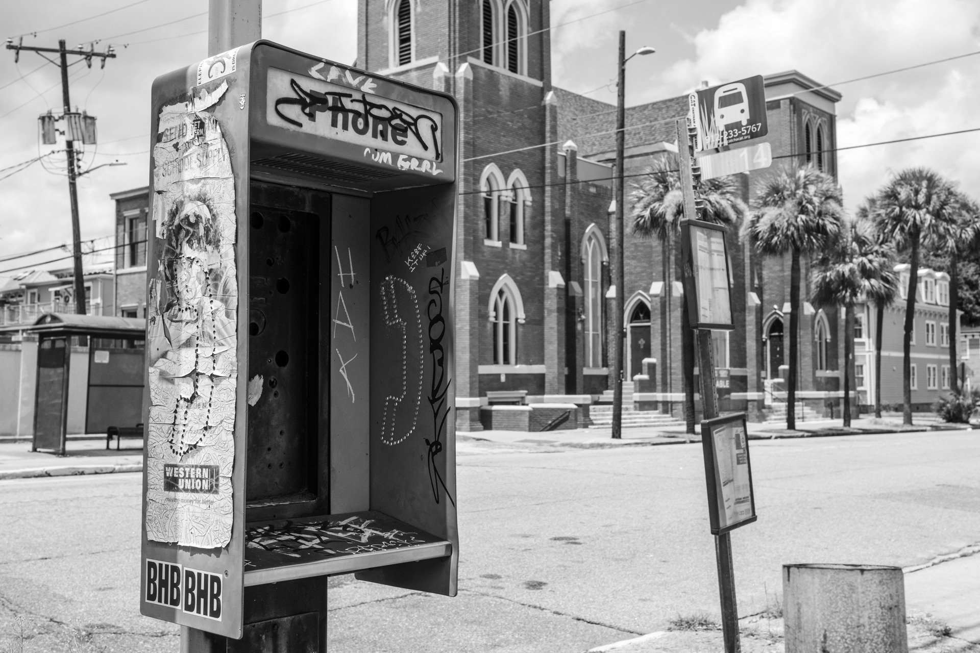 Robbed of the opportunity to call yo mama...such a painful sight to witness.