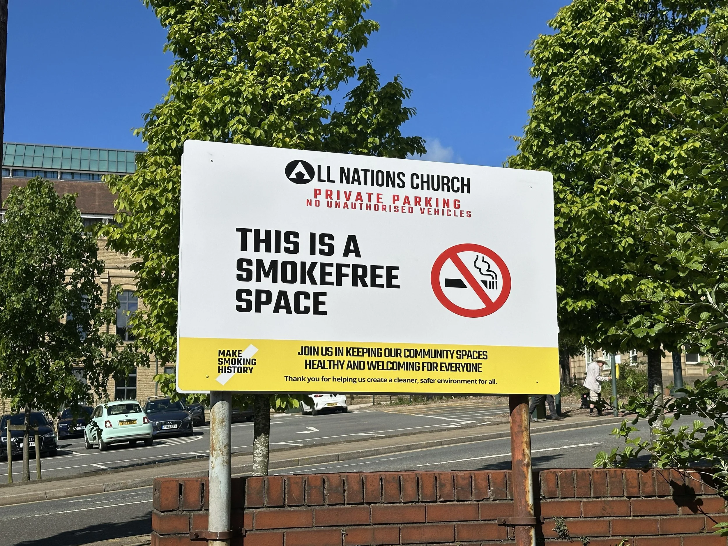 sign advising this is a smokefree space