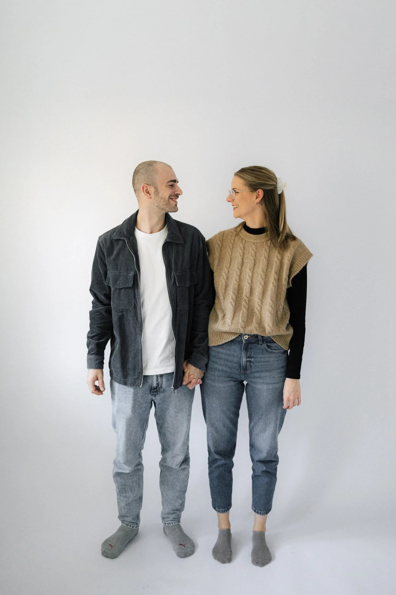 Couple Session Studio 2211-003.jpg