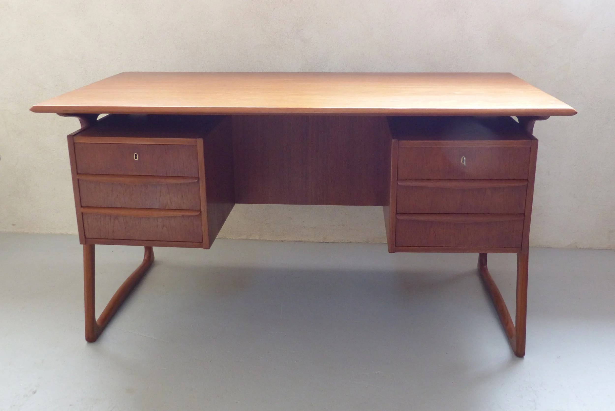 Bureau en teck de Svend Aage Madsen pour HP Hansen Danemark Années 1960