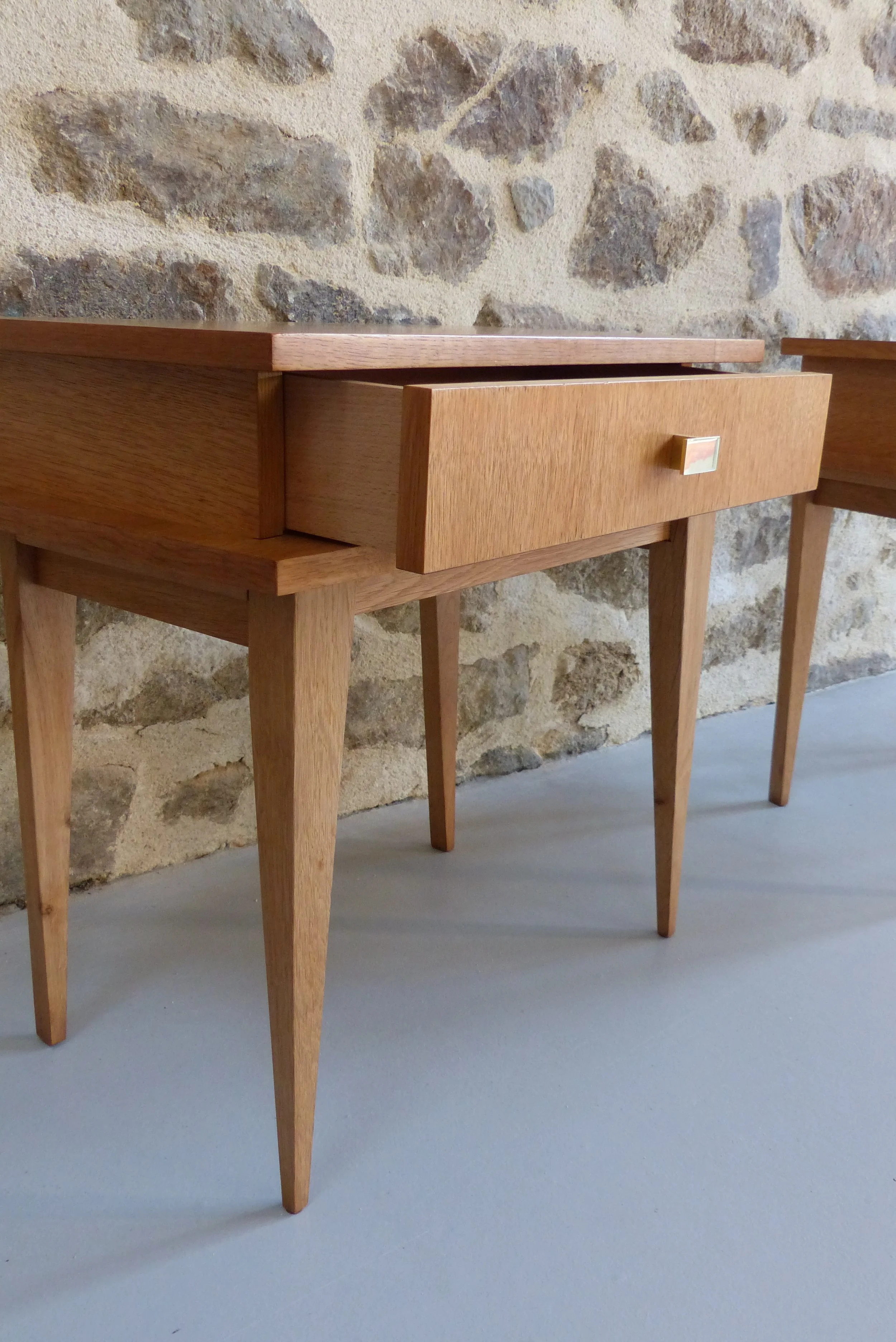 Paire de chevets en chêne France Circa 1950