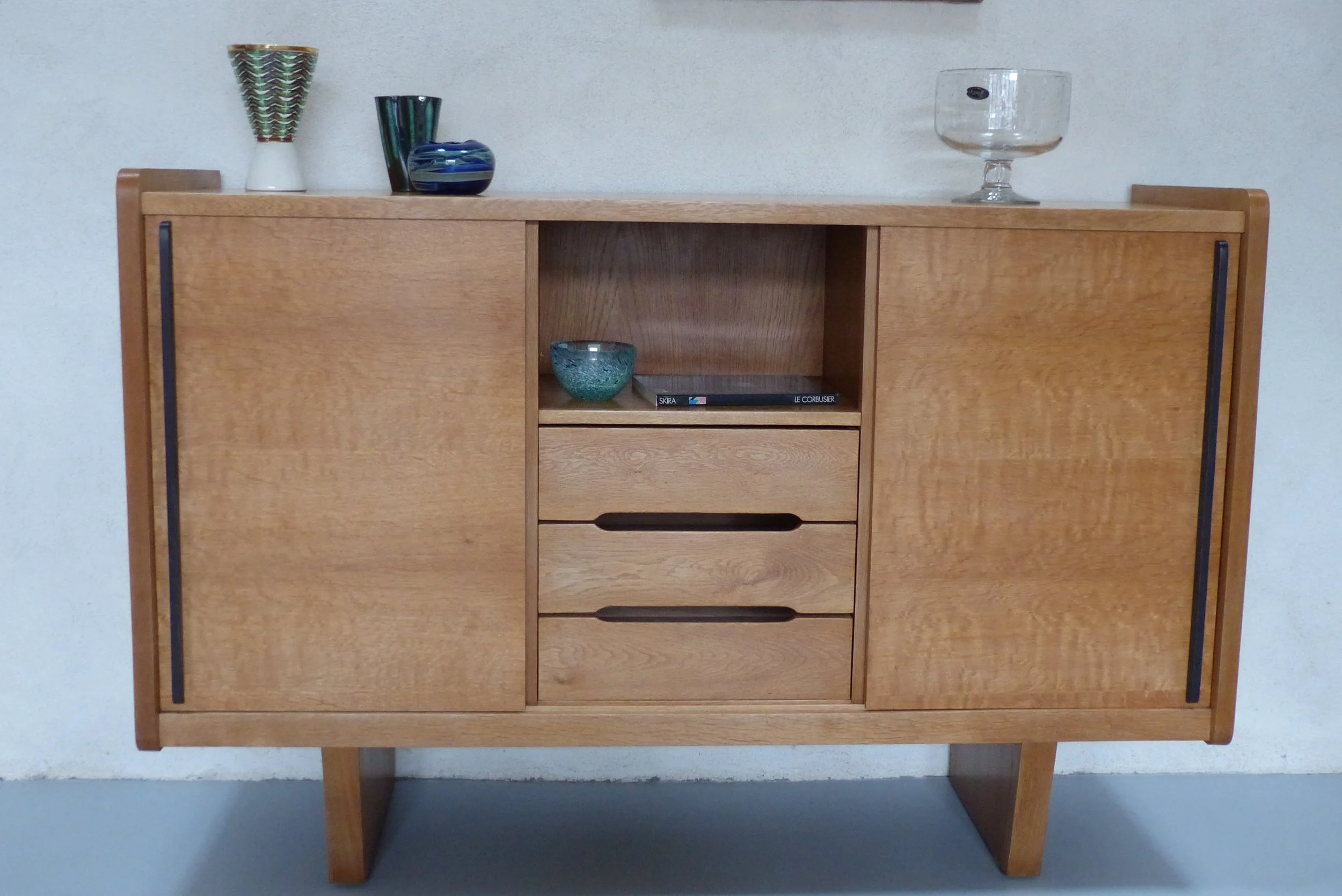 Buffet en chêne France Circa 1950