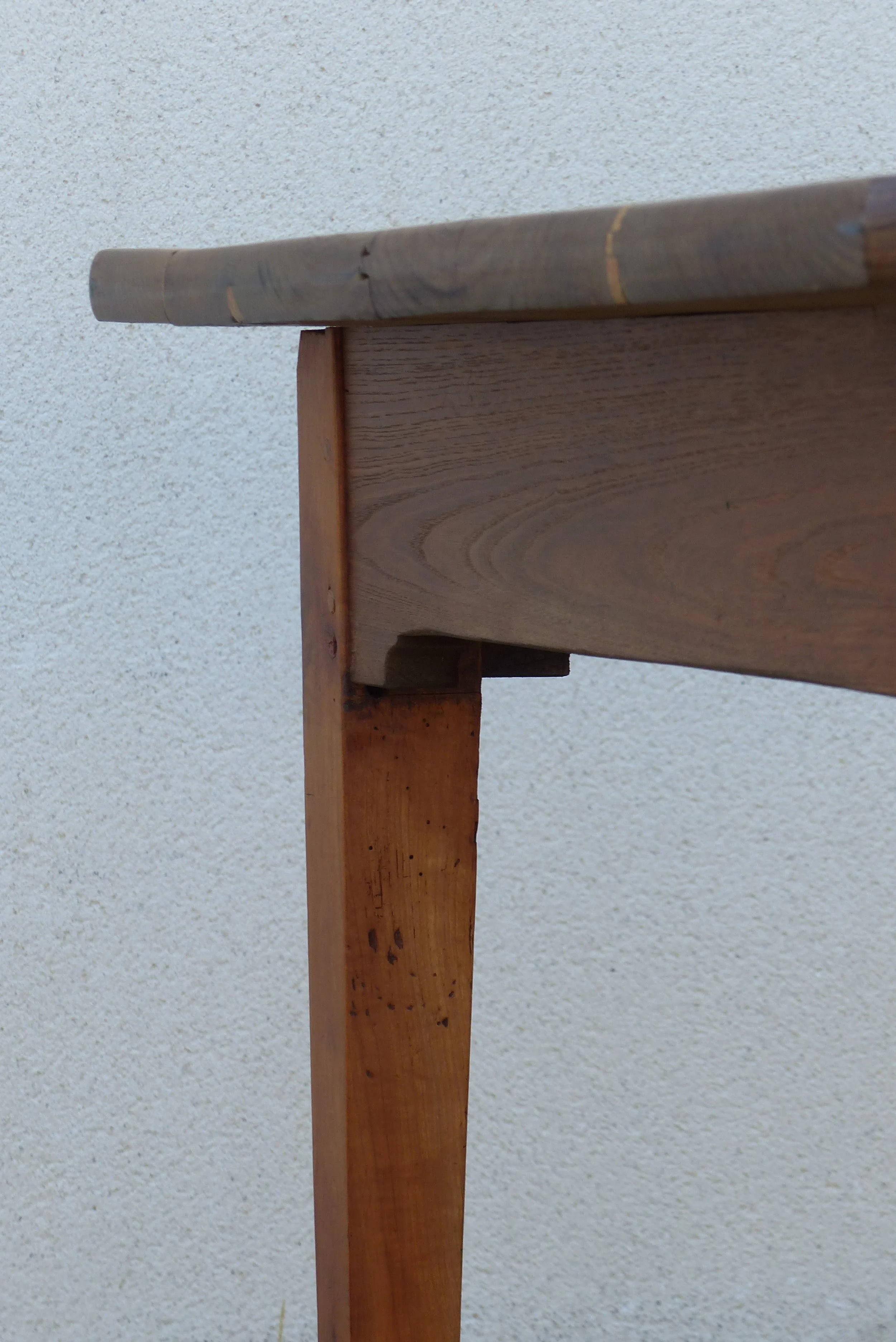 Table de ferme en châtaignier et cerisier Fin du 19ème siècle Ille-et-Vilaine
