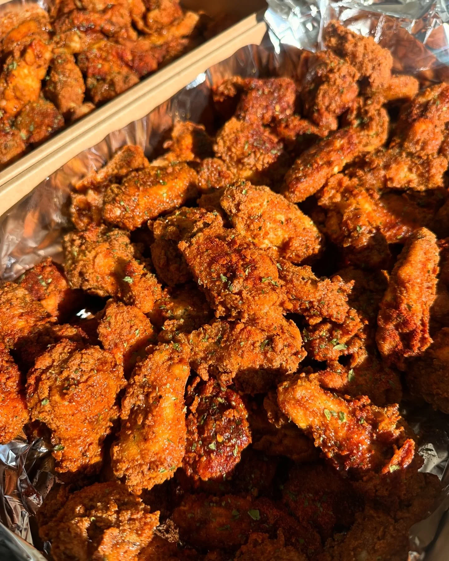 Zoom in on flavour! These are my ultimate comfort dishes each one cooked with love, spice, and that signature Faceflavour touch. Hot Honey Fried Chicken 🍗 , Rice and Peas 🇯🇲, Jerk Prawns 🍤, Brown Stew Chicken🥘 , Jerk Chicken 🍗 and Our Rasta Pas