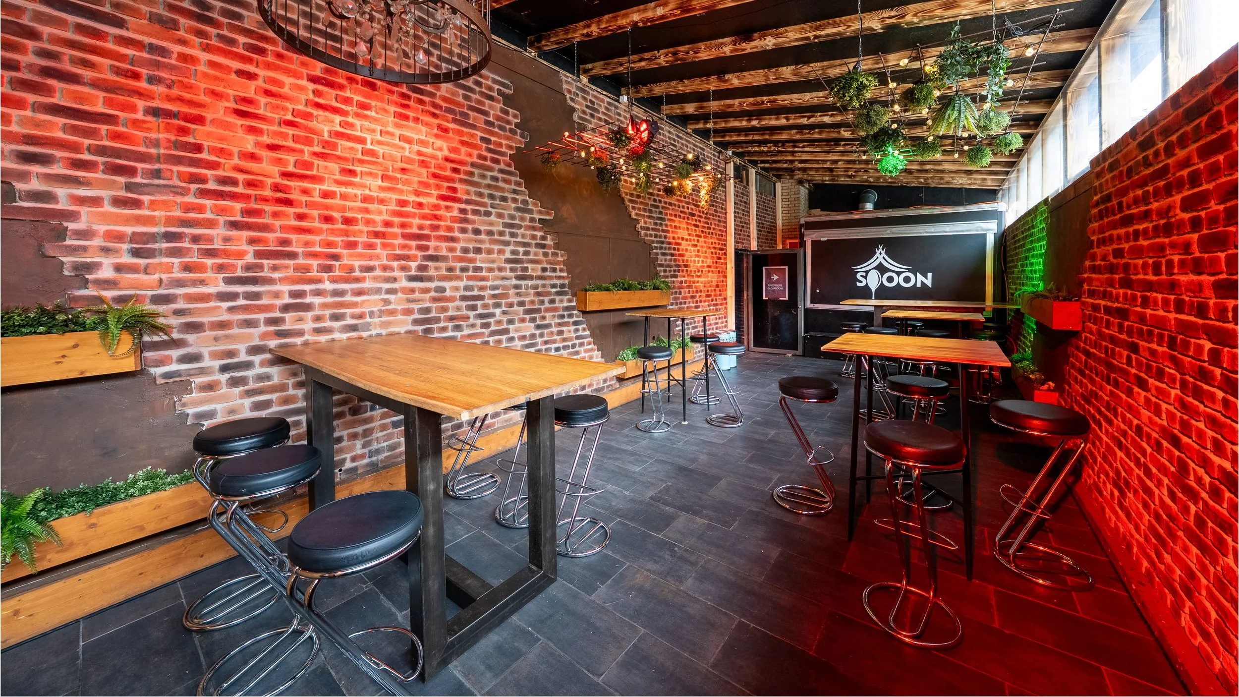 spoon. schiffbau-13.jpg