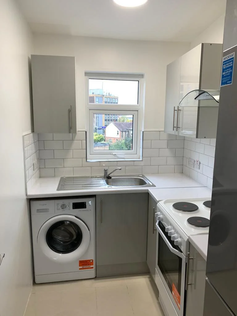 4-Bedroom Flat for Rent – Gants Hill IG2