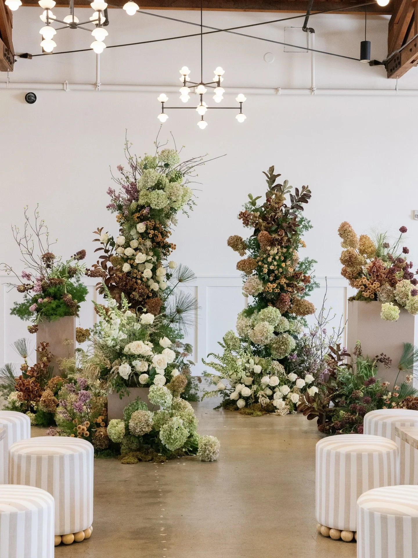 An editorial ceremony installation with premium blooms, layered textures, stunning color story, and a clear point of view. Designed for couples who believe florals are an experience, not an accessory.

If you&rsquo;re drawn to unexpected color pairin