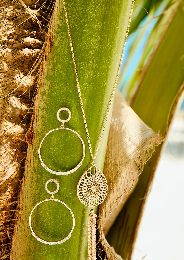 2019_Sparkle_bling_Gold_6_2337_MONTEZINOS.jpg