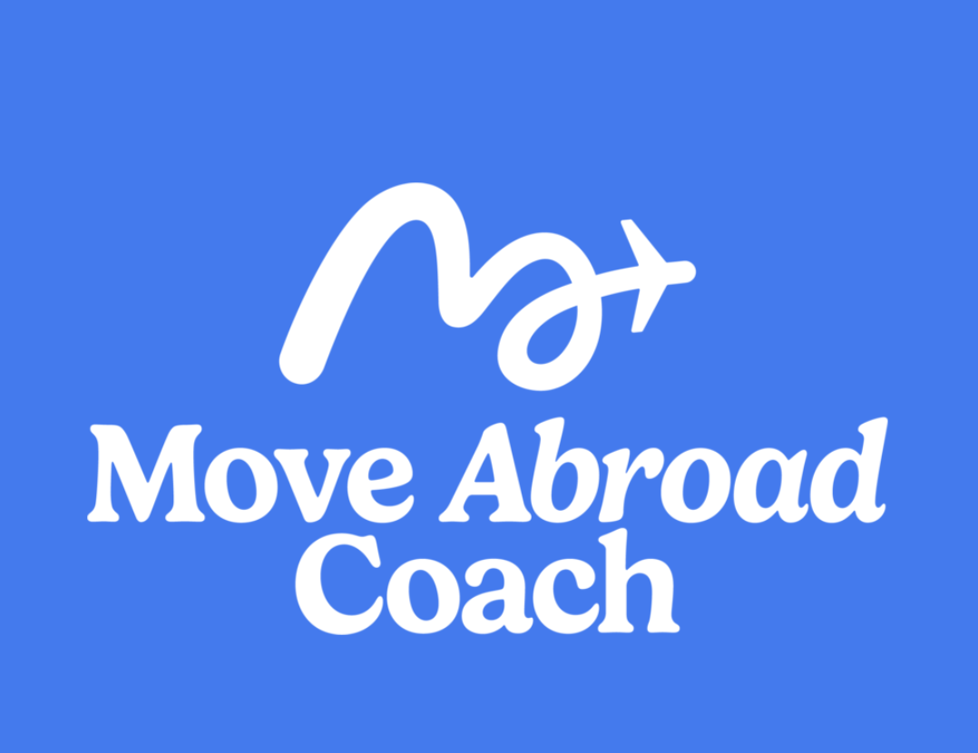 Move Abroad Coach Blue and White logo