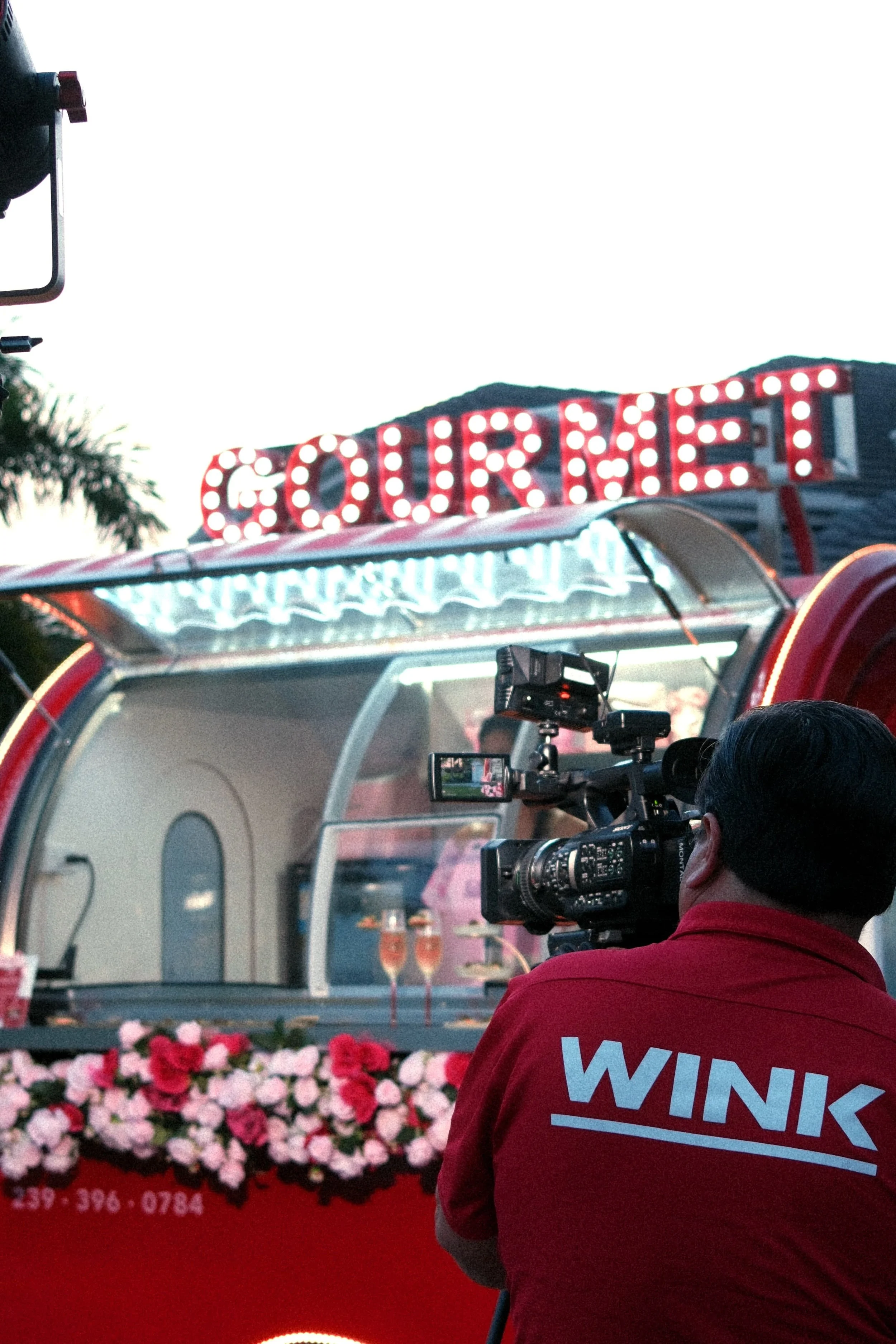 WINK Stops covers Gourmet Chariot