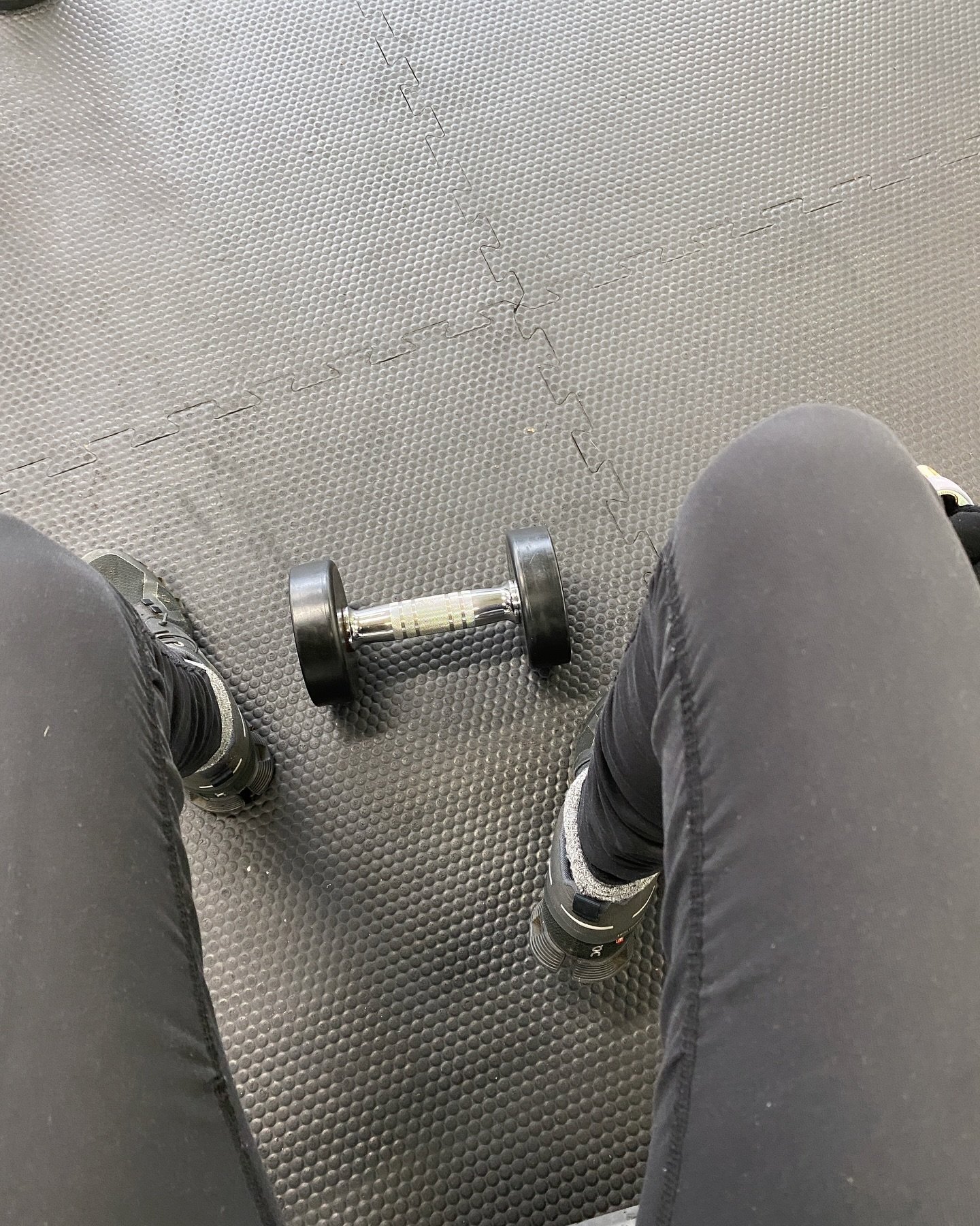 Gym selfie&hellip; so hot! For incoming 2024 modelling shenanigans&hellip; I never thought I&rsquo;d get back into it but here we are. I was listening to Spotify and my headphones clicked off and this was playing 😂 that&rsquo;s some musical motivati