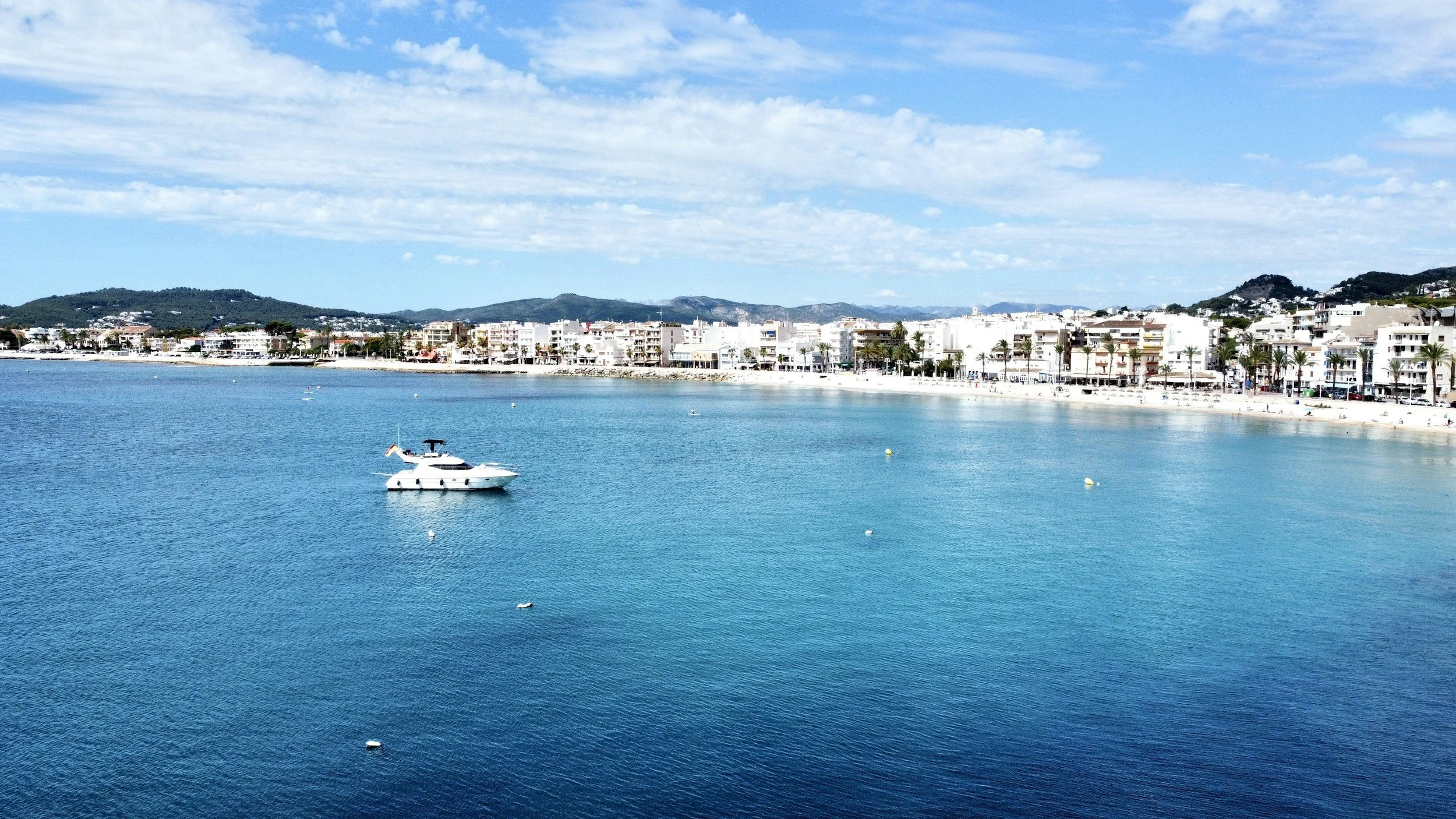 The Best Neighborhoods in Jávea for Buying a Home