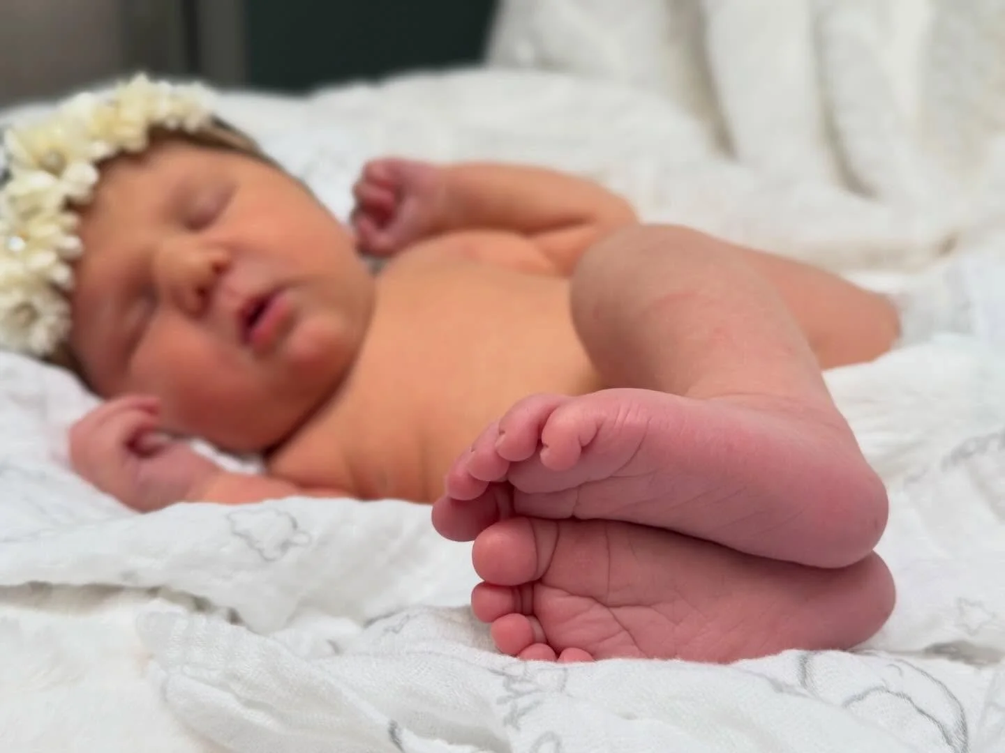 The newborn bubble ✨ #longislandphotographer #newbornsession #newbornphotography #longislandmoms #nassaucounty