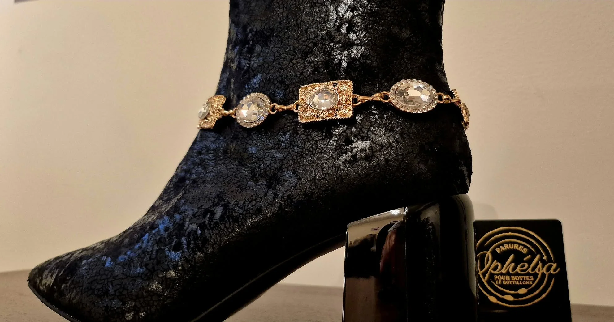 Victoria - Bijoux Bottes - Femme - pastilles carrées et ovales- brillants