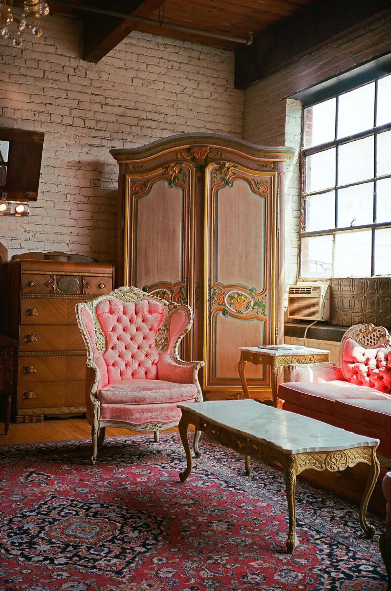 sq-chair-resized.jpg
