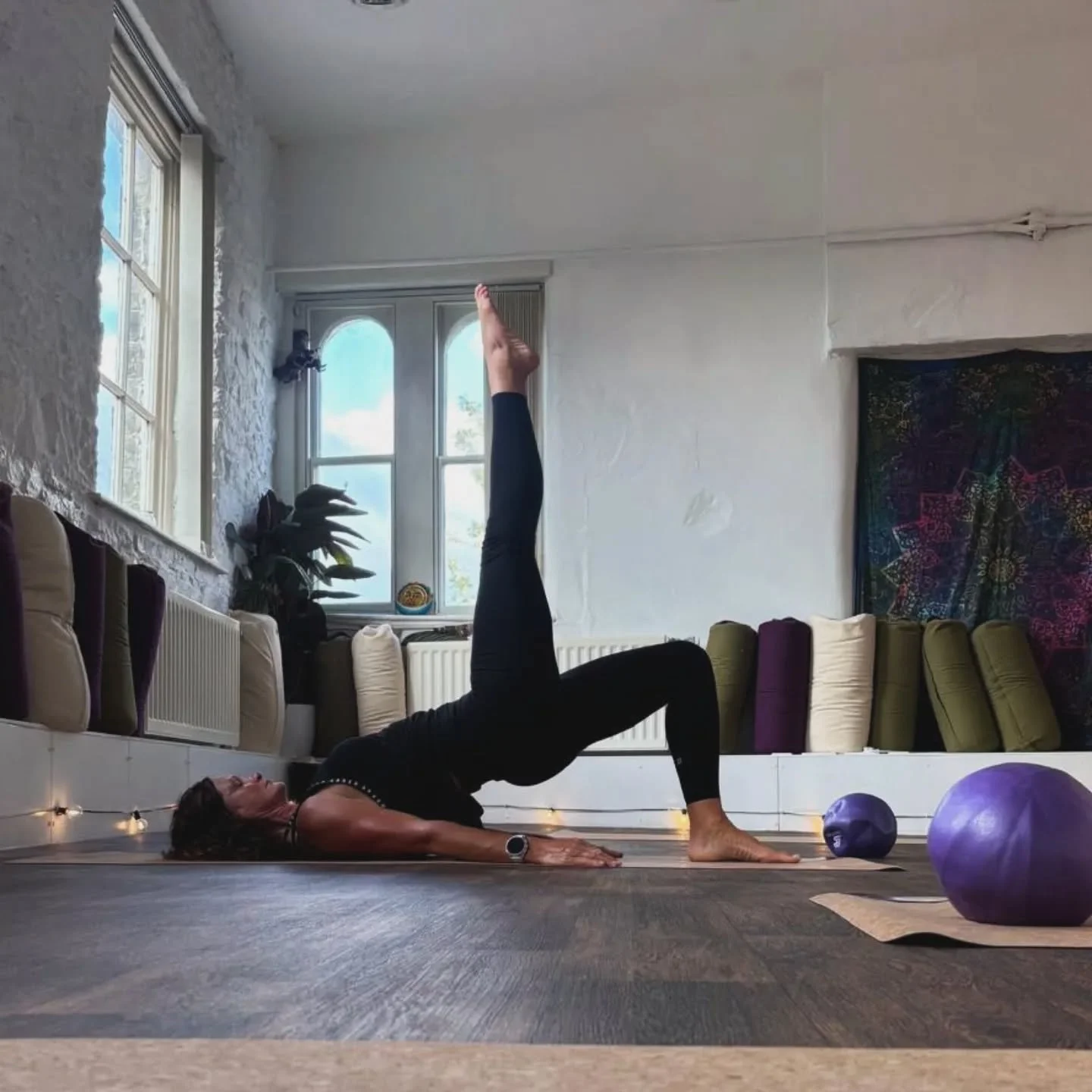 Pilates with our lovely Louise 👸

9.30am today (Weds) with @innerbalance.lt - still chance to book on if you've woken up feeling full of beans 🫘 

Then 6pm Thursday &amp; Friday!

Pilates is such a good compliment to yoga - feel muscles you didn't 
