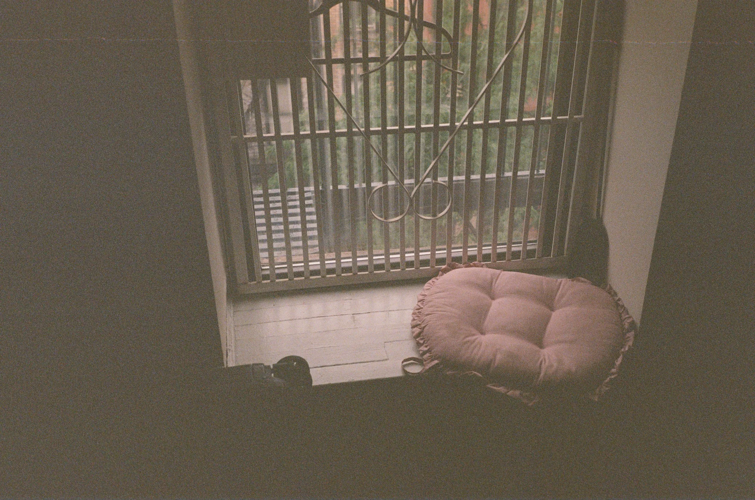 mel's window
2025
