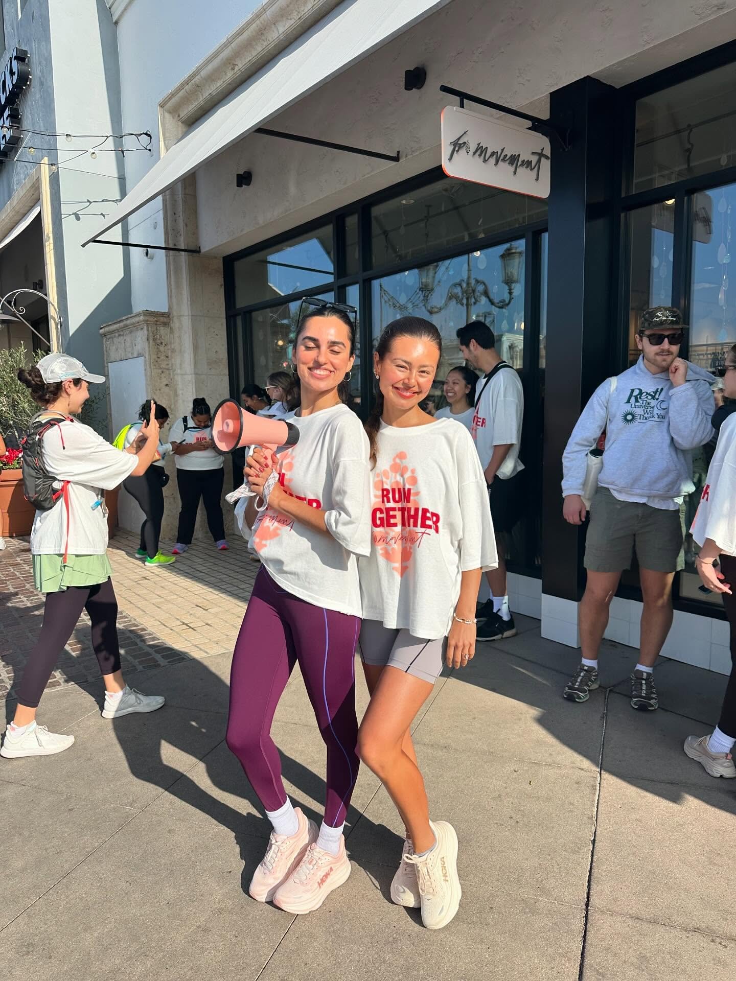 Novemeber run day recap with @fpmovement x @girlsinc !! This one was such a special one 🥹 getting to lead our annual give back run with @breanacooney for an amazing org was such an honor!! Thank you all SO much for showing up with your amazing energ