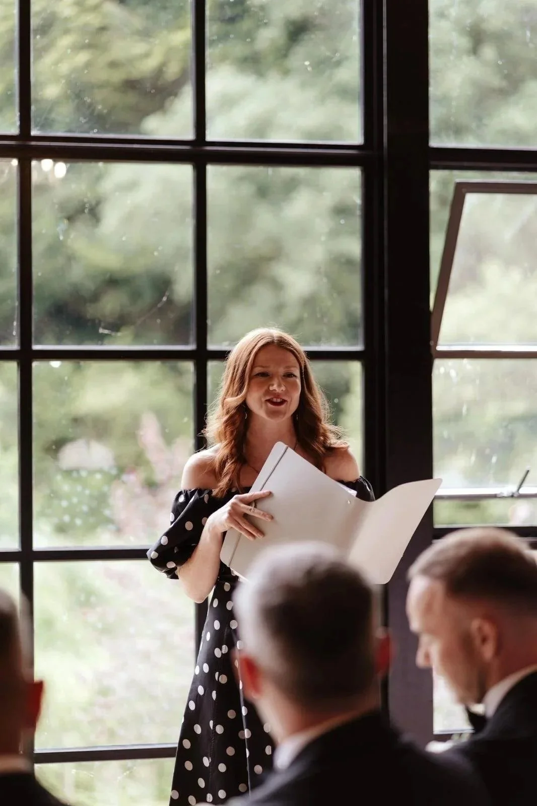 Terri the wedding pop up celebrant hosts a wedding ceremony at the Hidden River Barn