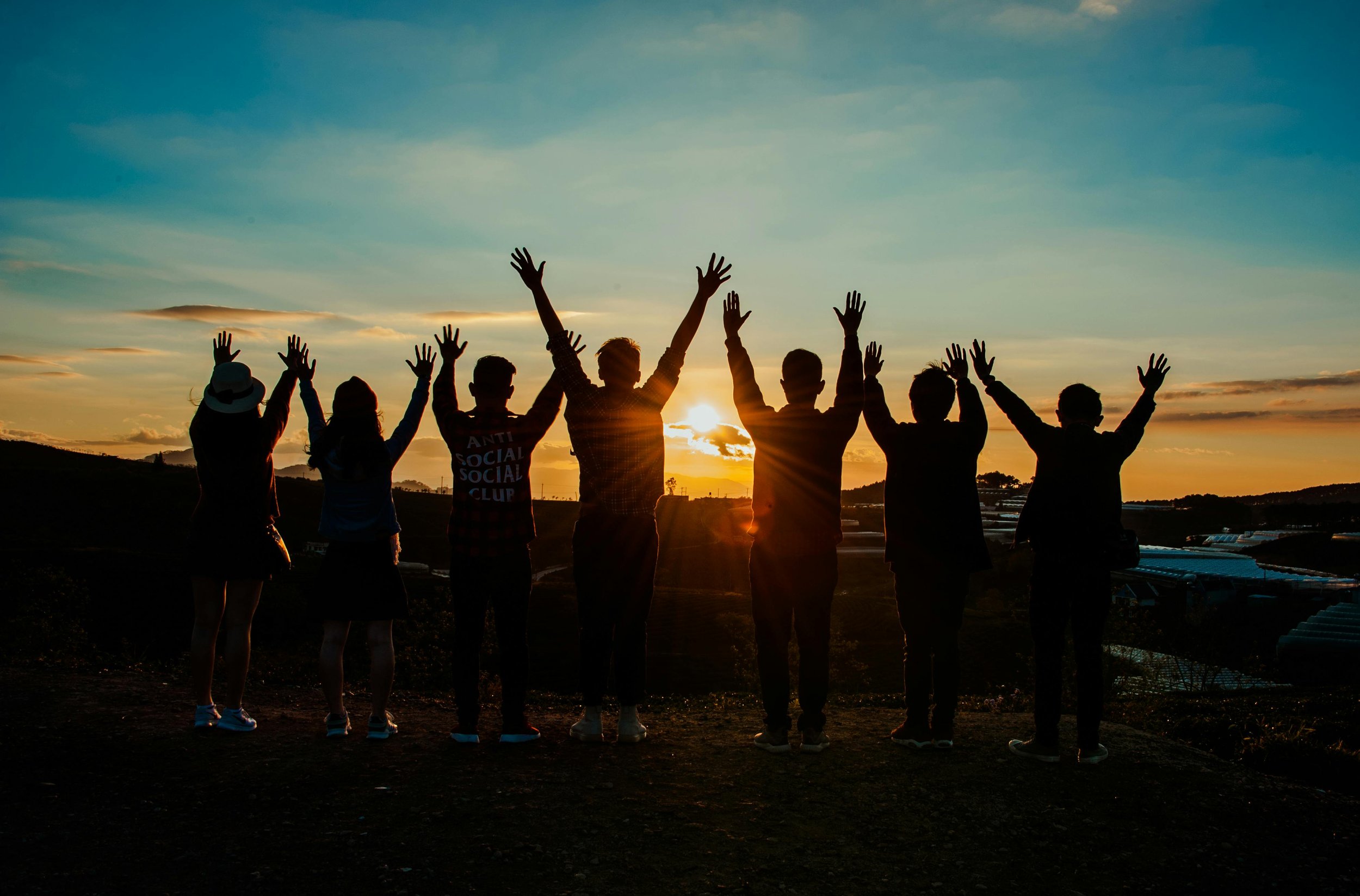 How to make friends with potential community partners?