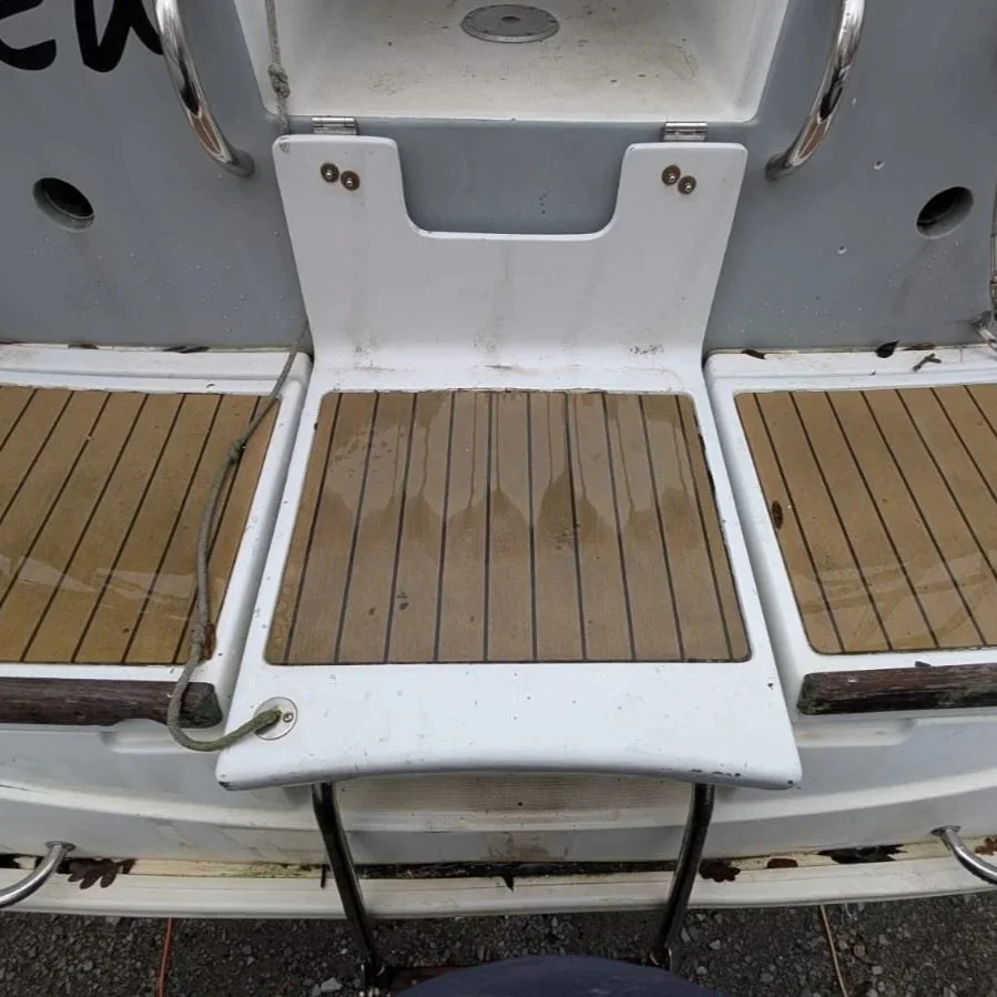 Sugar scoop previously with flexi-teak