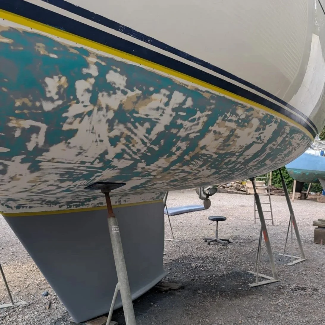 Antifoul removal in prep for CopperCoat