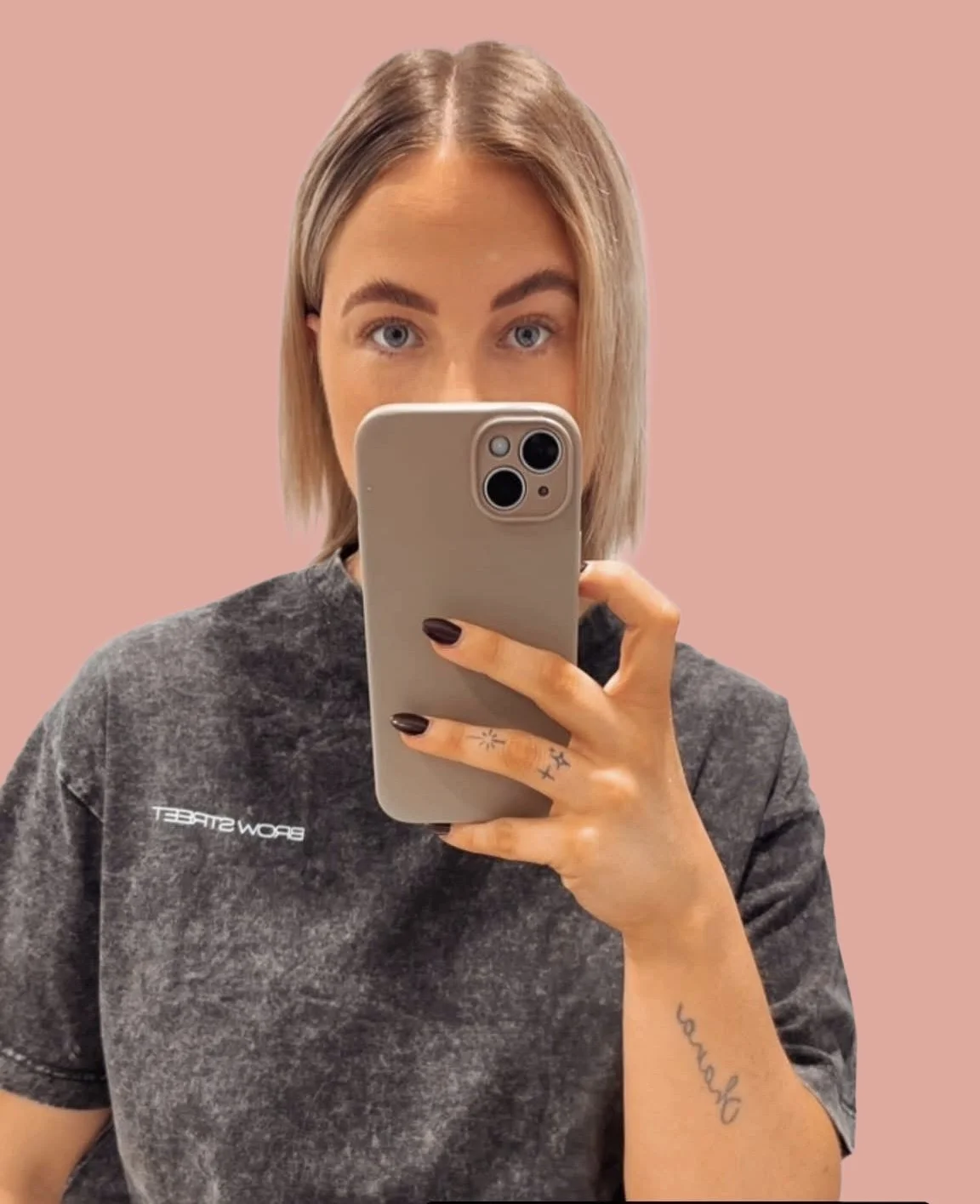 Brow Street T- Shirt