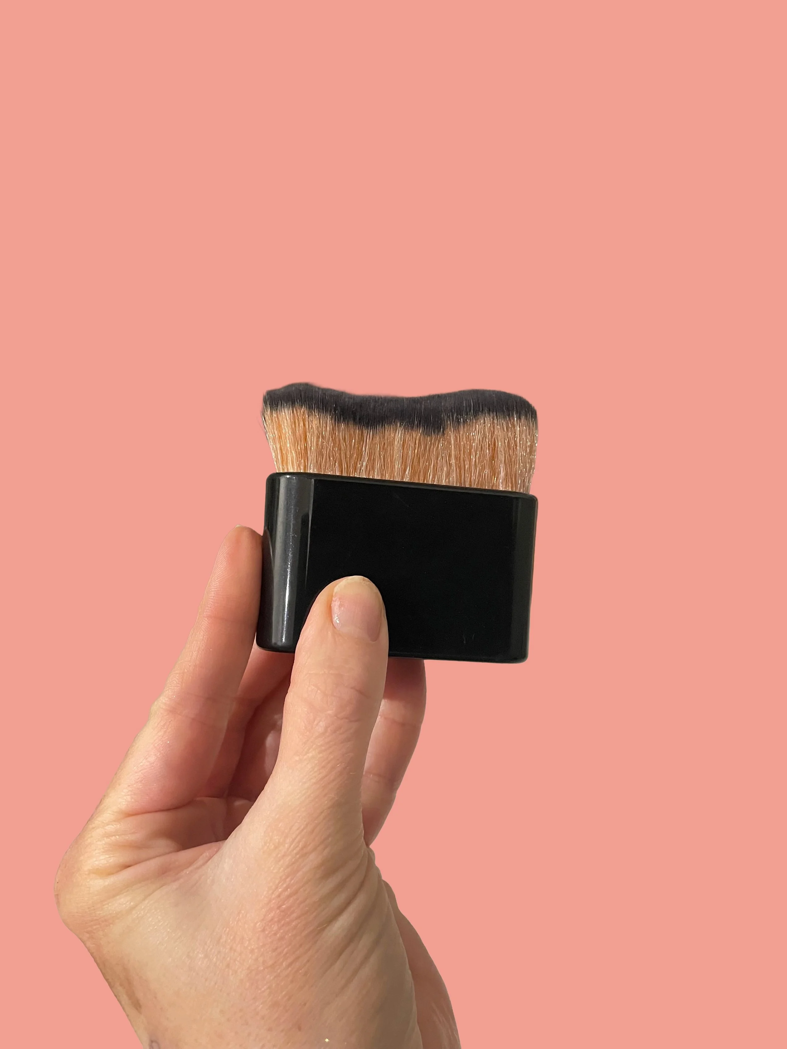 Tan blending brush