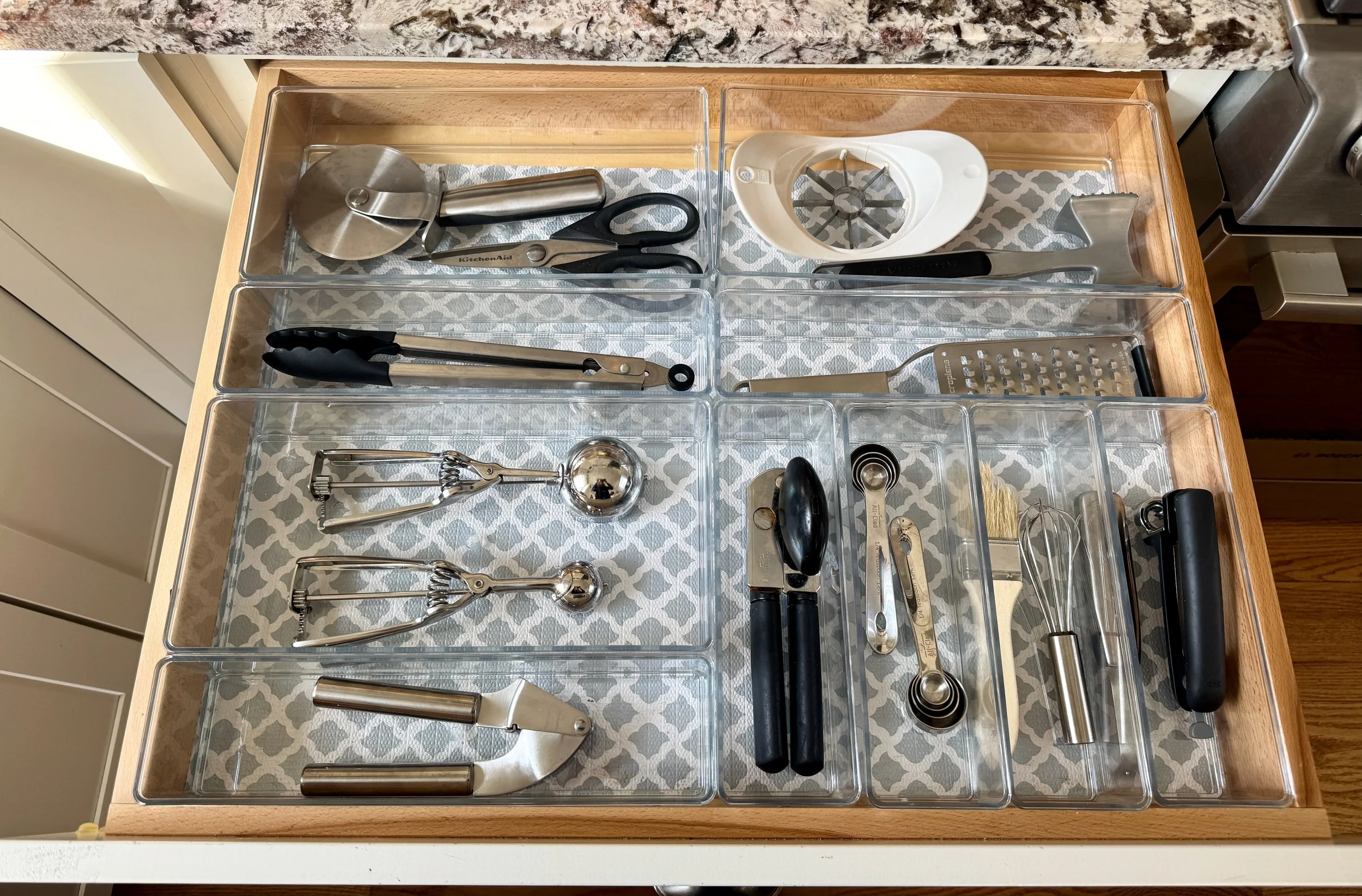 Gillian-Economou-Professional-Organizer-DC-Kitchen.jpeg