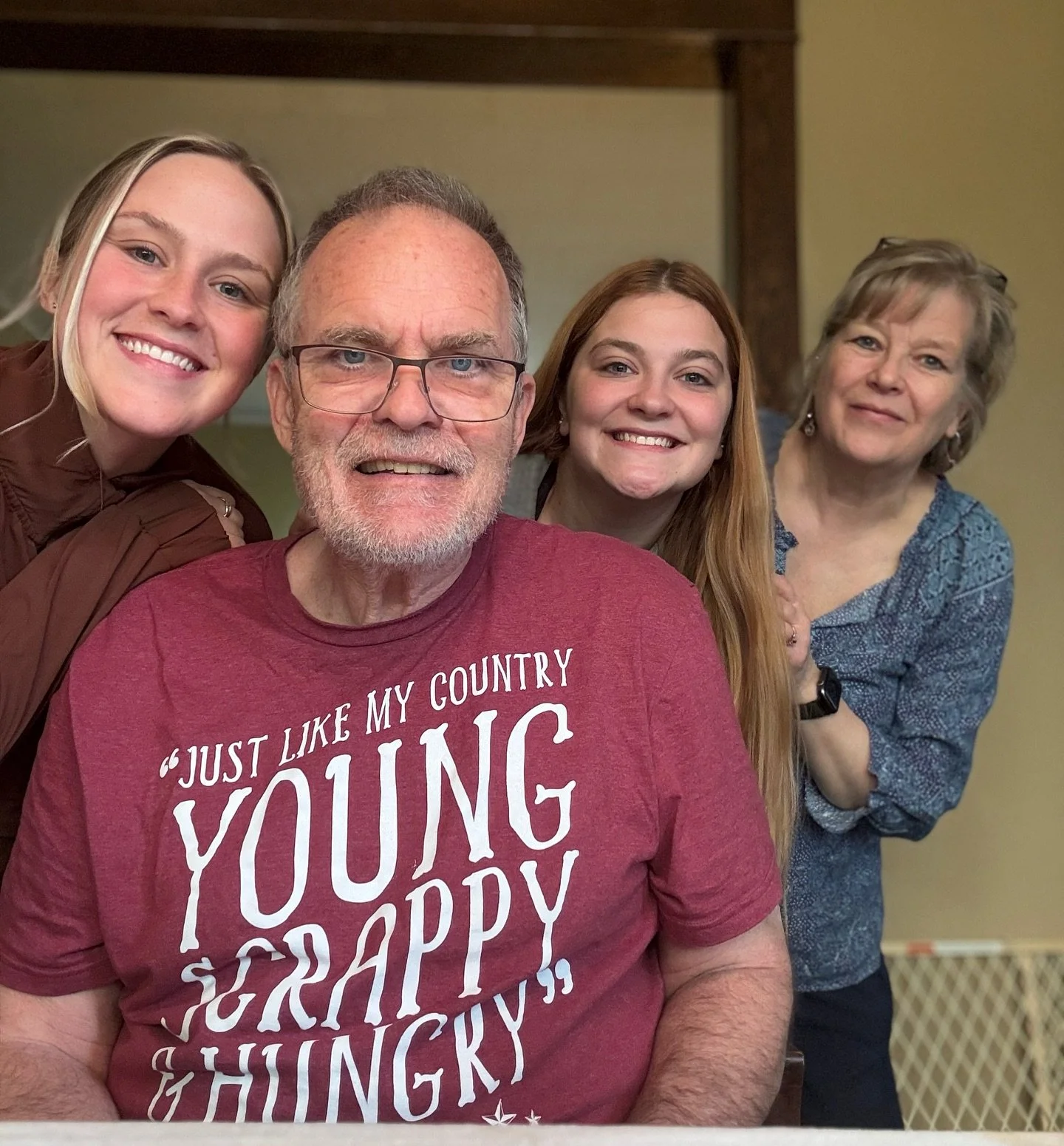 Here is the photo that made me smile today!! ❤️

(old photo but I love my family)
