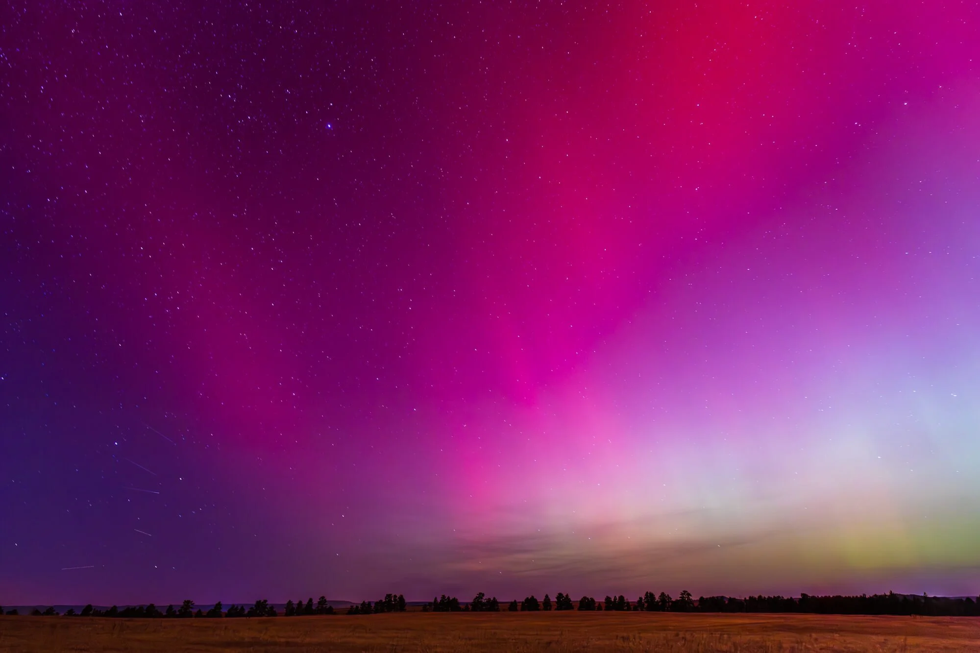 NorthernLights-1.jpg