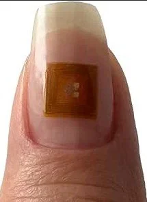 digital nail link under over.jpg
