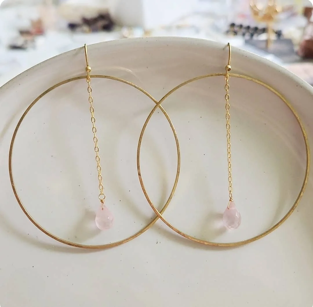 Sara Sela Jewelry Buying Guide: Brass + Gemstone Statement Pieces Near Chicago (Park Ridge)