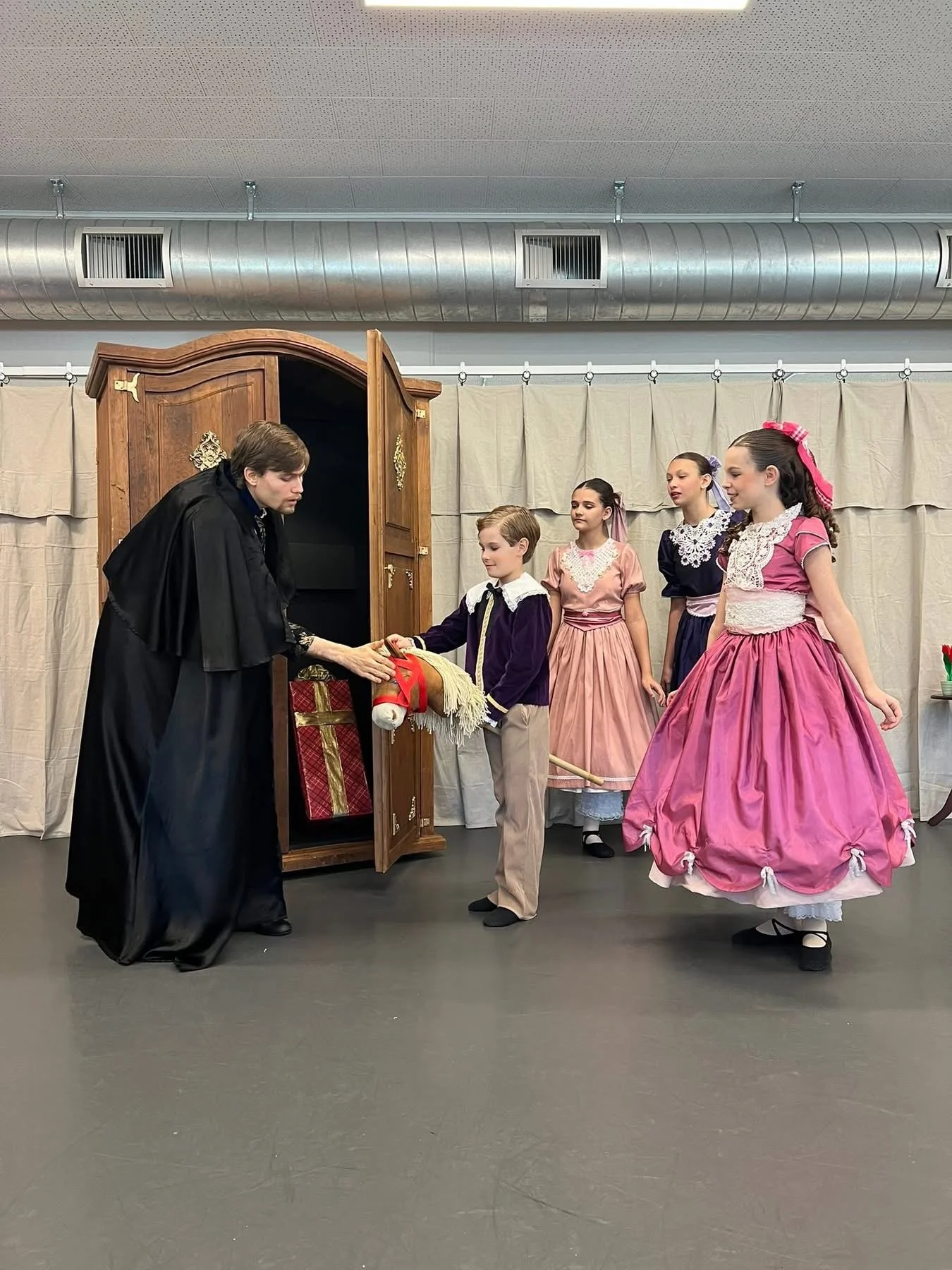 Cascade Theatre, The Nutcracker, December 2025, Photography by Jessica Steward (IG: @thestewardlife)