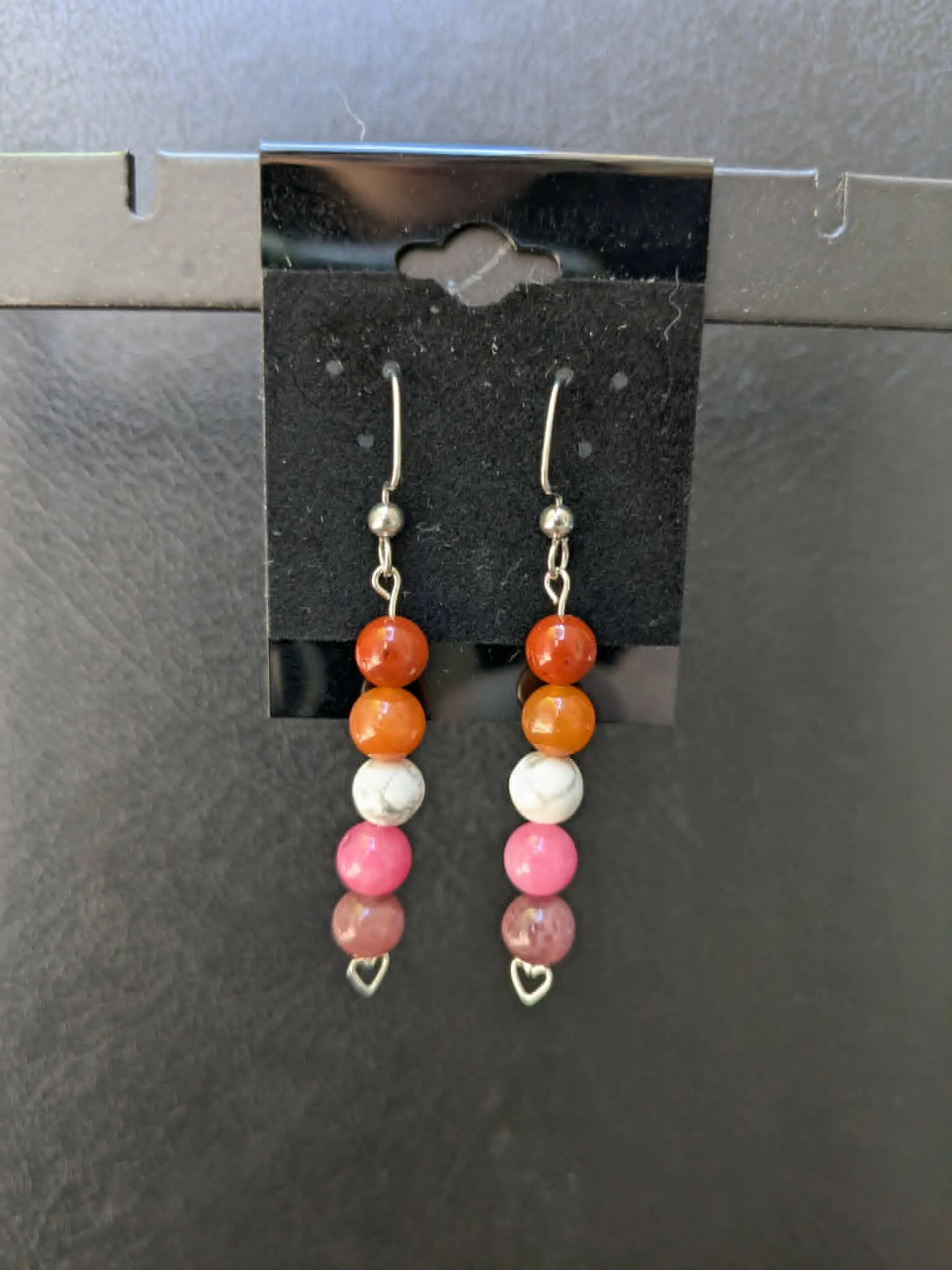 les earrings.jpg