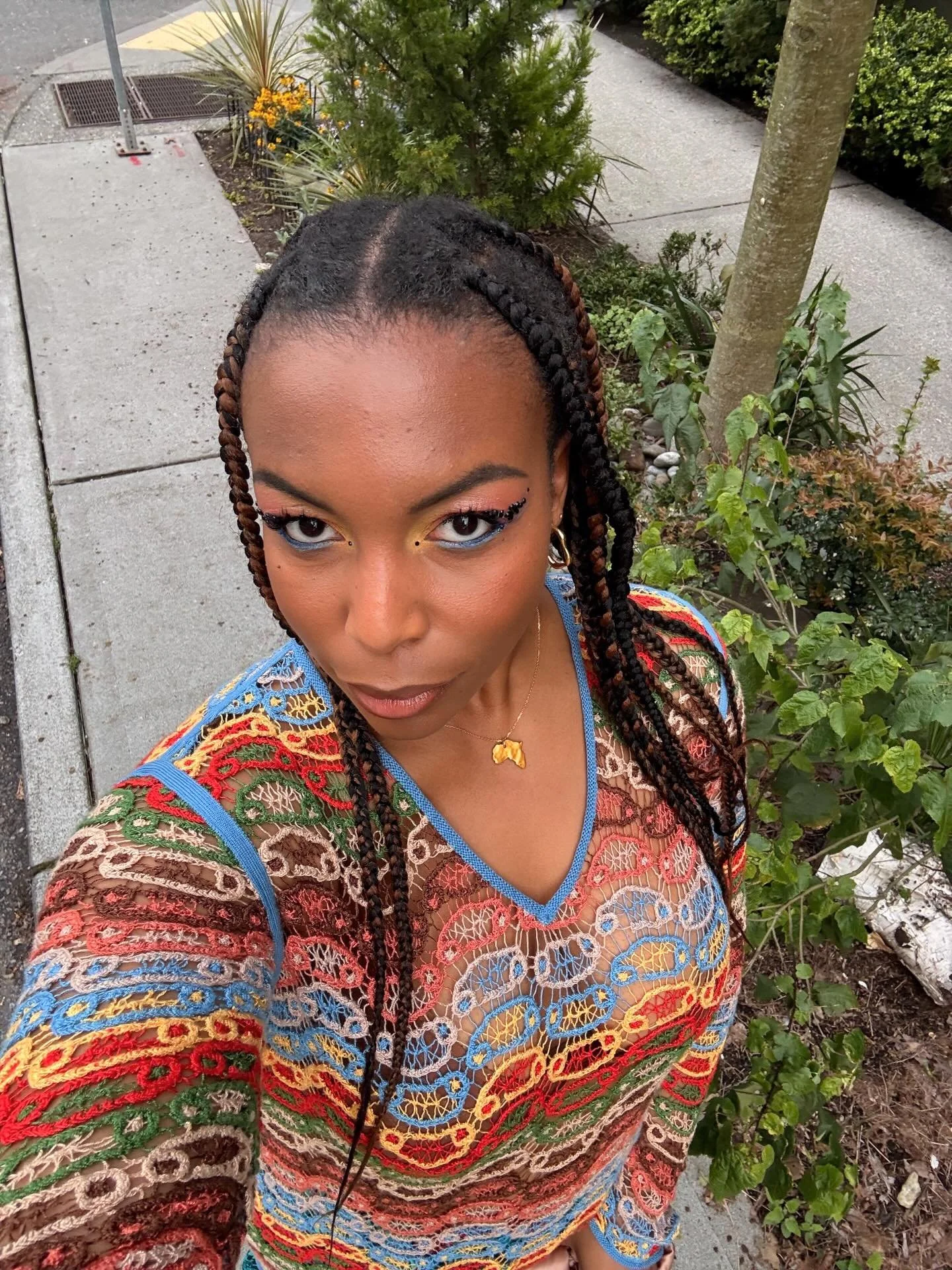 Taking it back to 1978 to celebrate @karenokonkwo highlife style 🕺🏾🥳 🪩 

MUA: @lorenasotomakeup ✨
Dress: @shopfrida.co 
Shoes: @sadi.loves.you