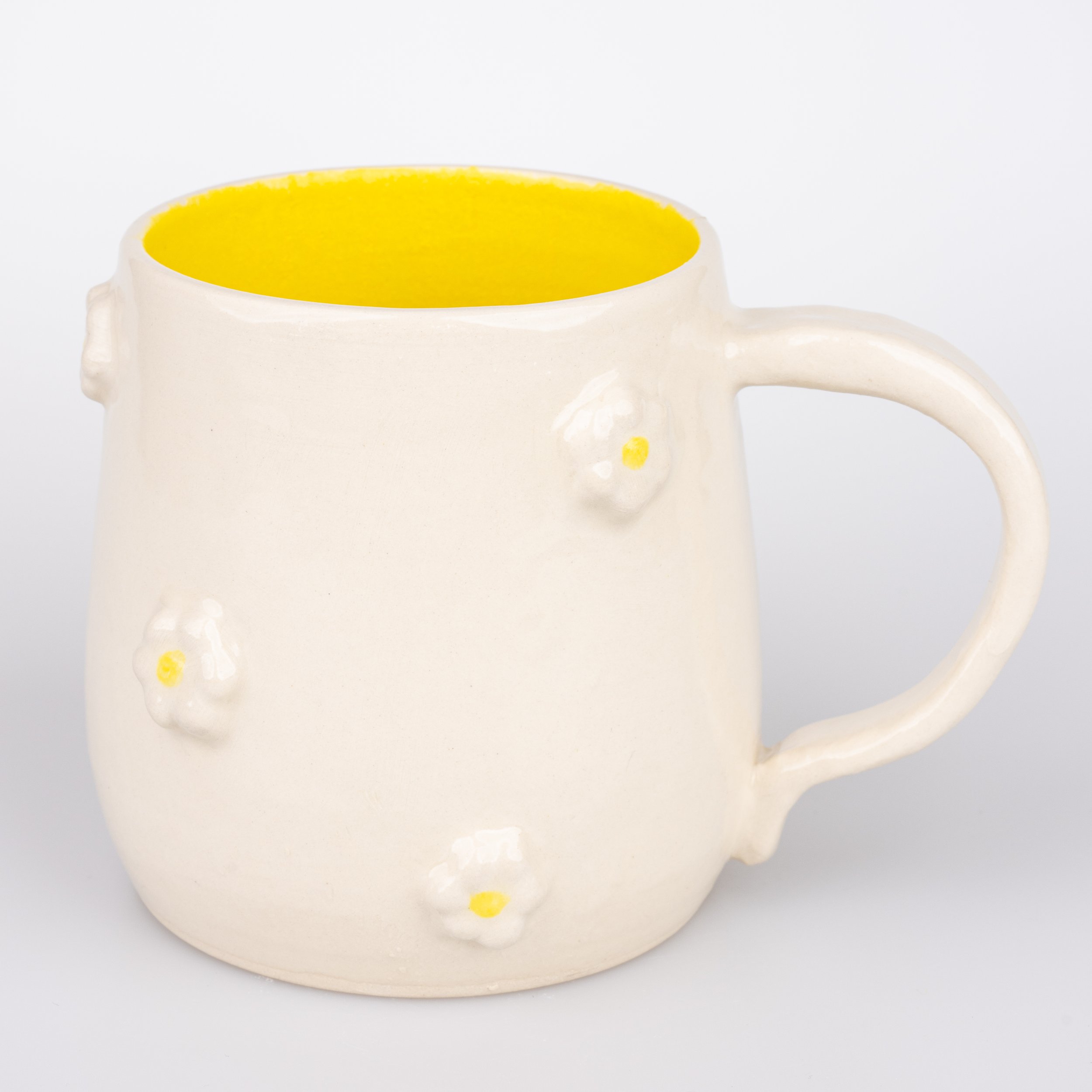 White Daisy Mug