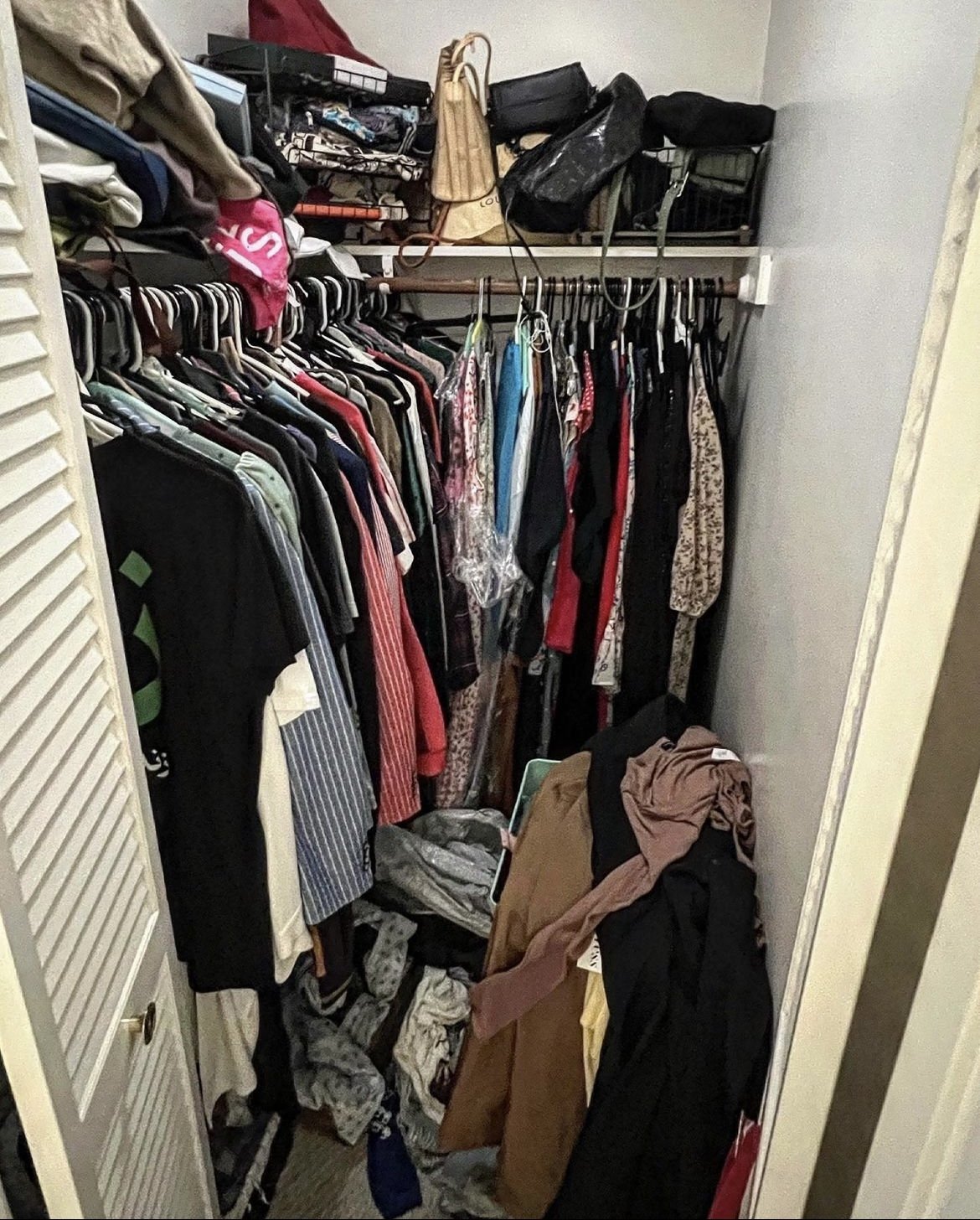 Closet Before (1) .jpg