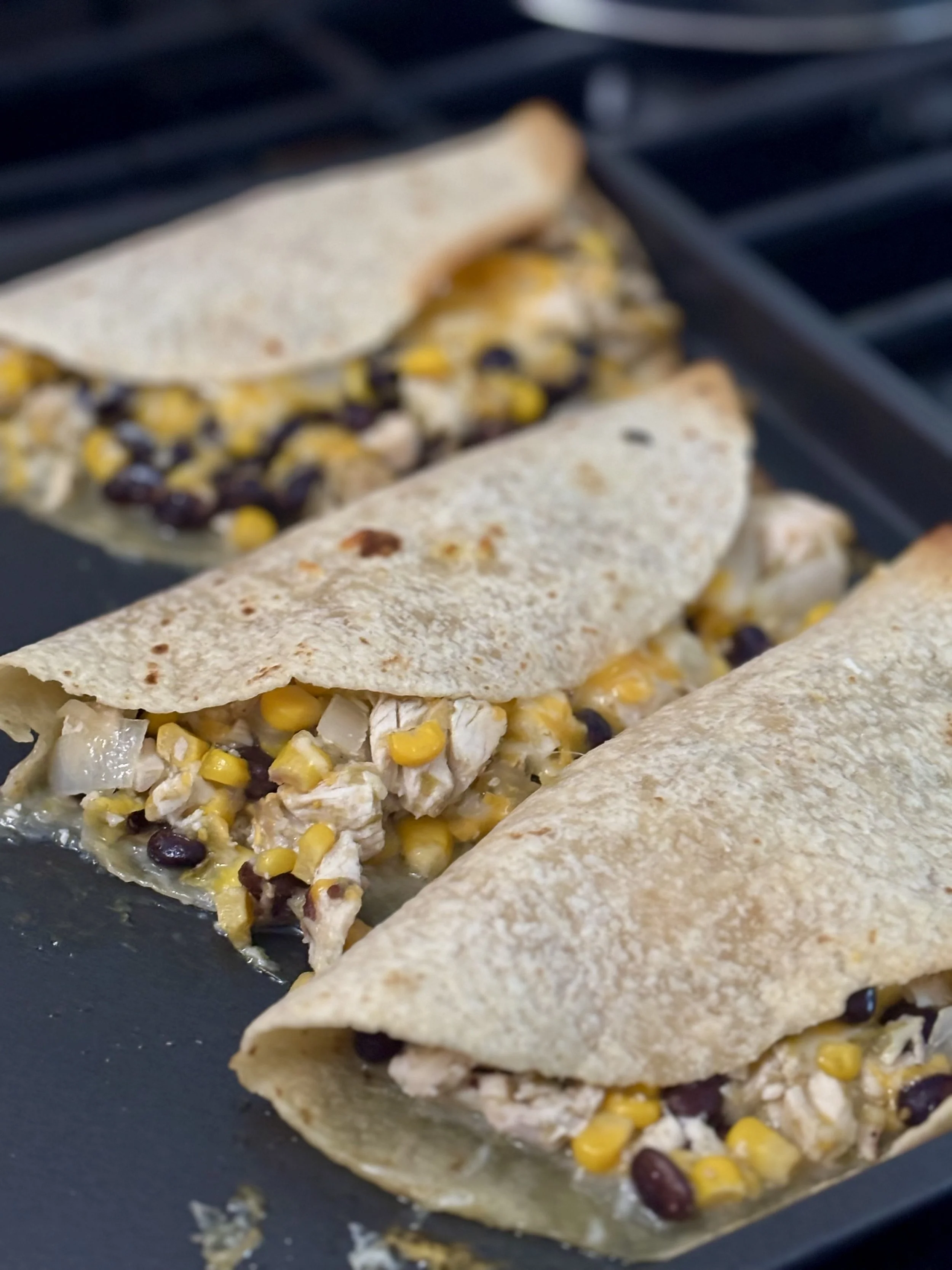 Baked chicken & black bean tacos