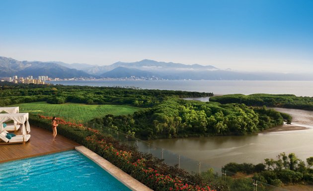 Grand Luxxe Residence Tower Sky Garden Pool