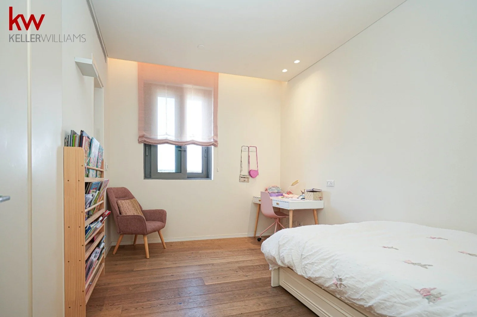 WhatsApp Image 2025-12-09 at 01.45.21_be57f8f6.jpg