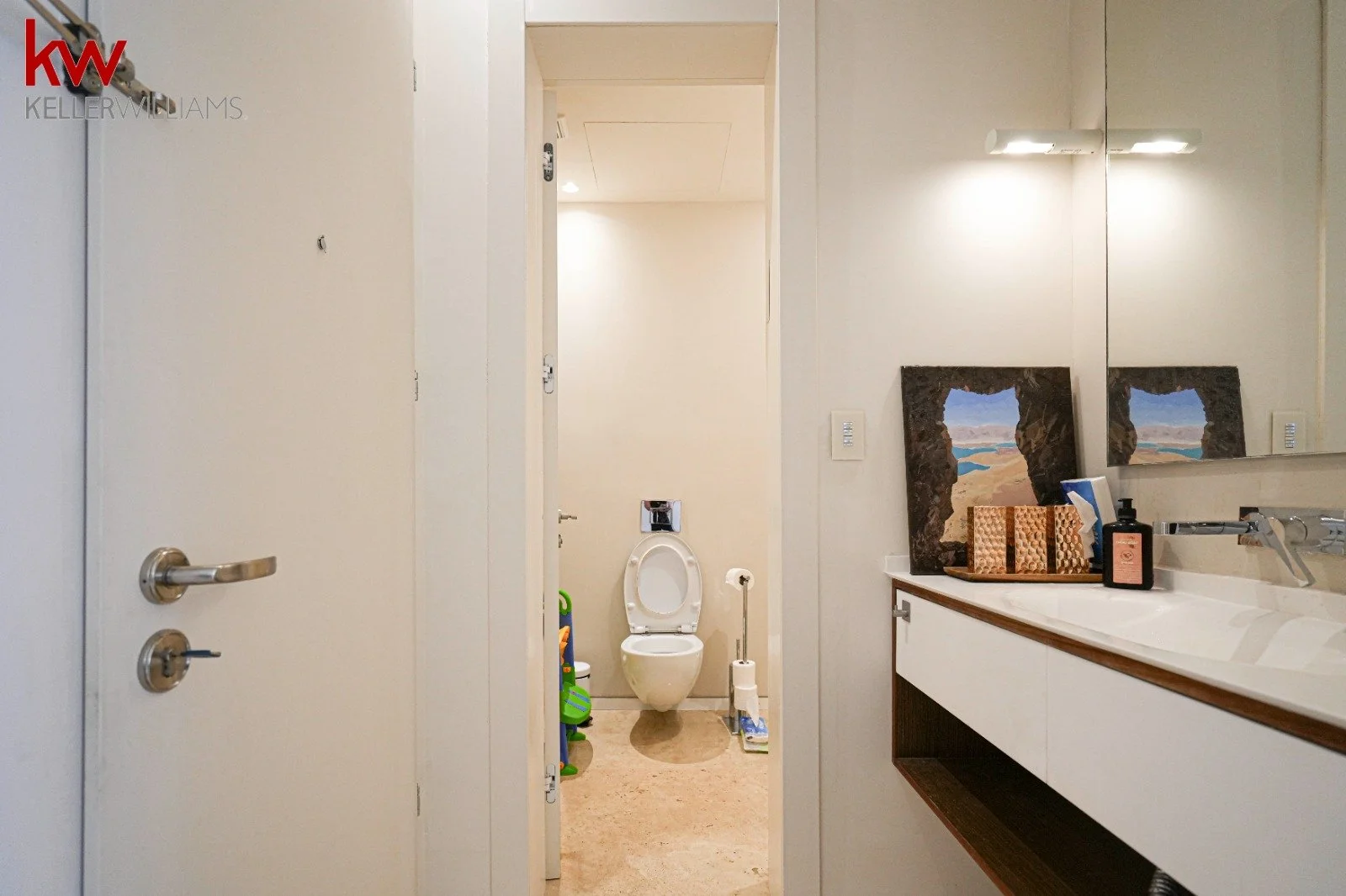 WhatsApp Image 2025-12-09 at 01.45.18_47a31992.jpg