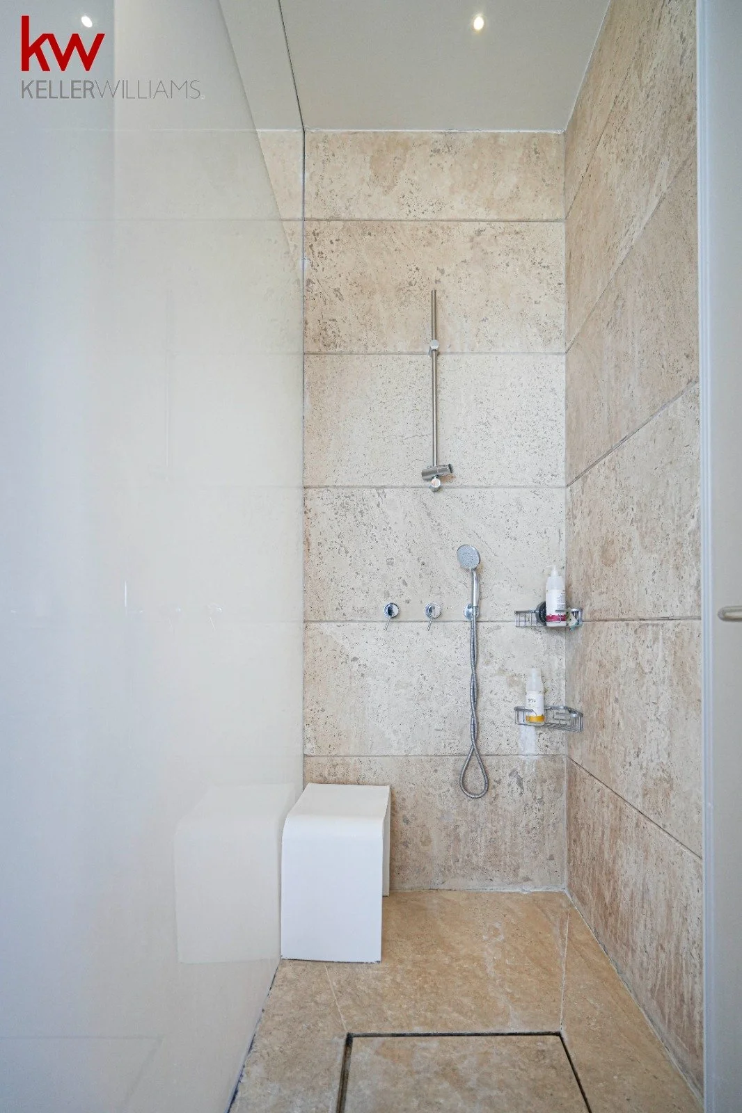 WhatsApp Image 2025-12-09 at 01.45.24_8c0a1cd2.jpg