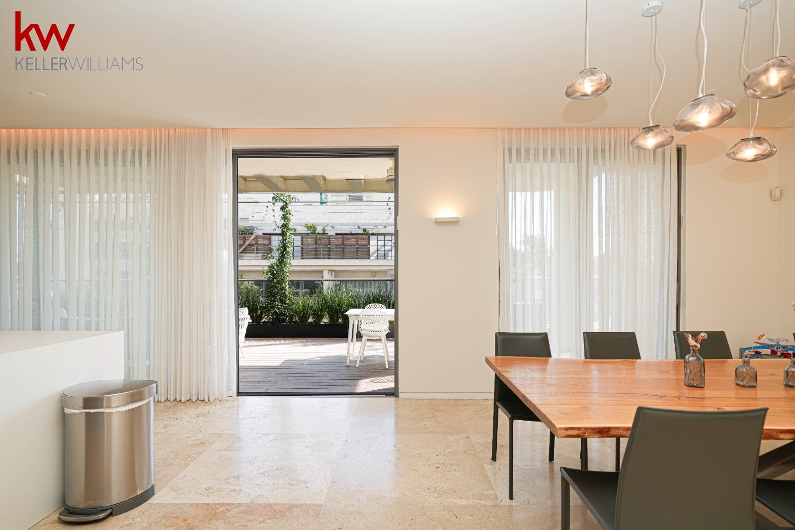 WhatsApp Image 2025-12-09 at 01.45.18_fb35c2d2.jpg