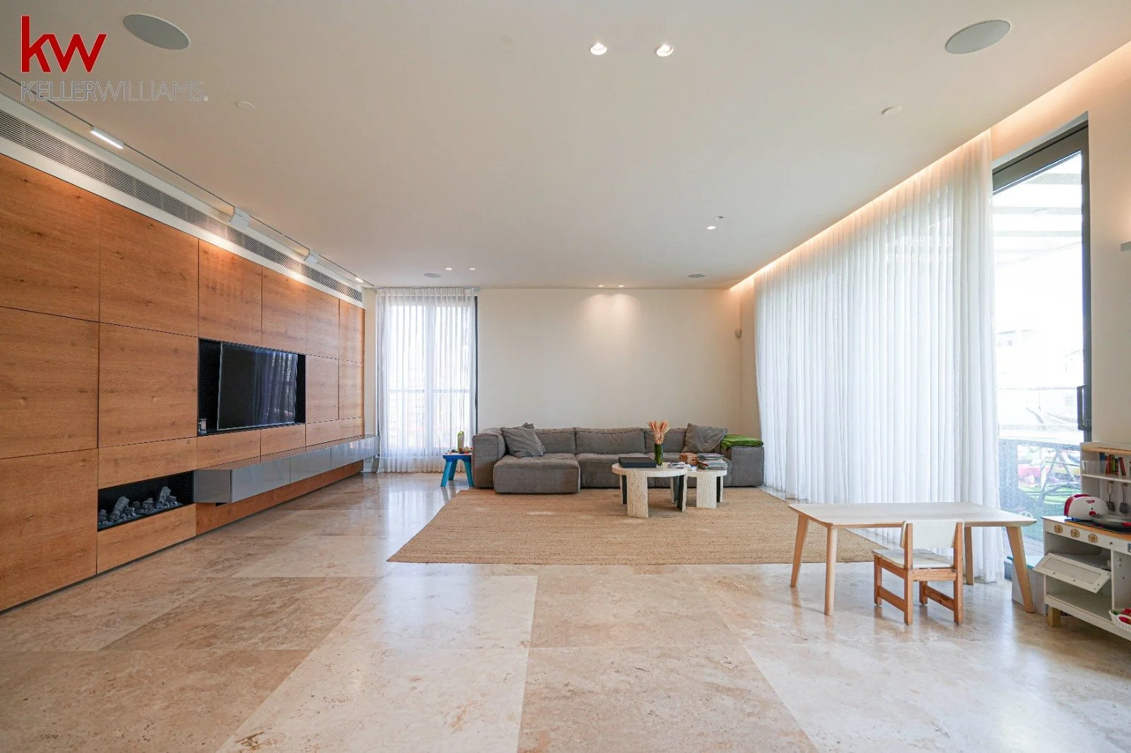 WhatsApp Image 2025-12-09 at 01.45.11_3ba25f04.jpg