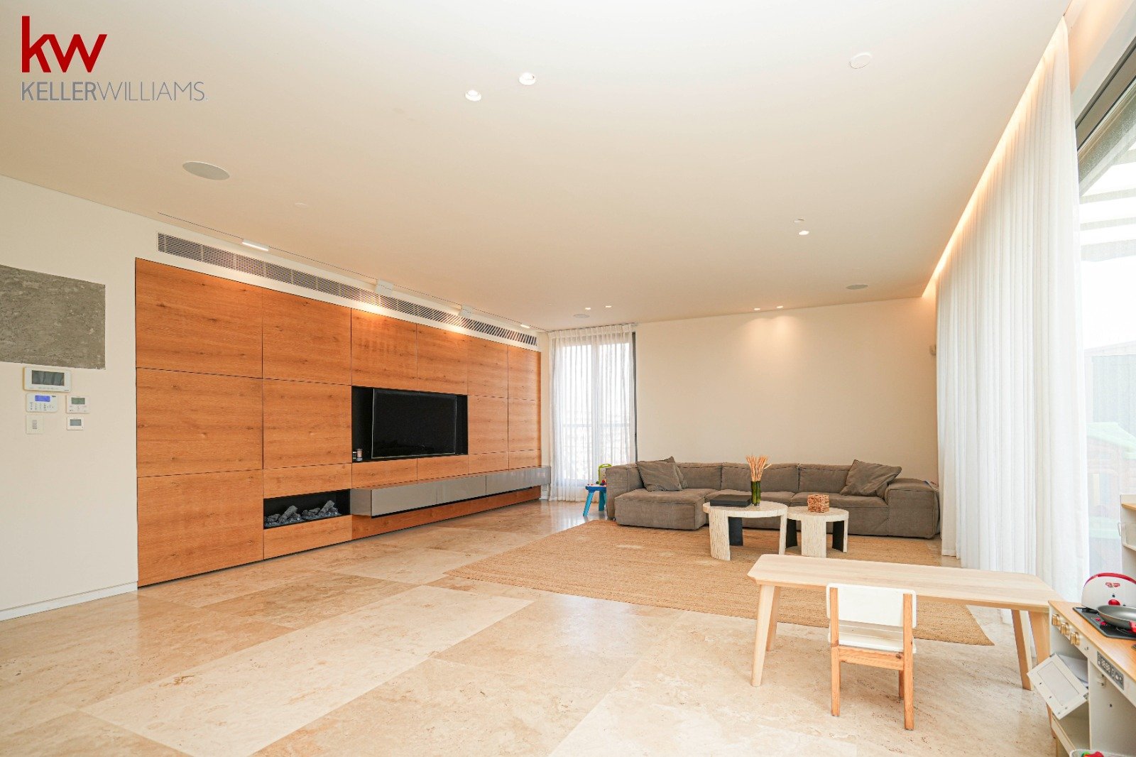 WhatsApp Image 2025-12-09 at 01.45.16_7cdfe9ca.jpg