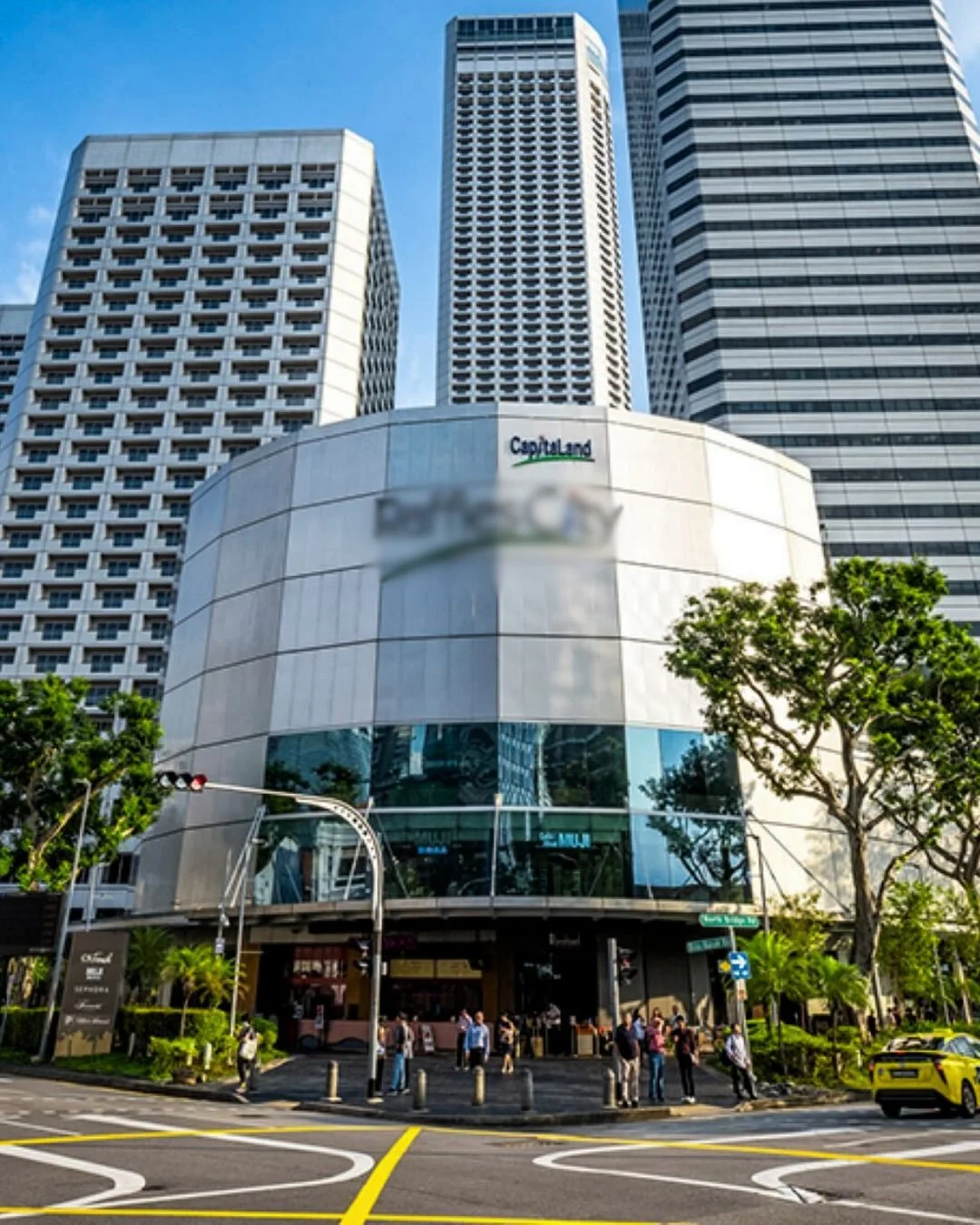 [NEW OUTLET GIVEAWAY] Our 10th outlet opening next on 4th November 2025 at&hellip;&hellip;.. You know the drill&mdash;  we are giving away 3x happy box of our mixed favourites + a drink to 3 talad thai friends! 🎈

To join: 
Simply follow @taladthaib