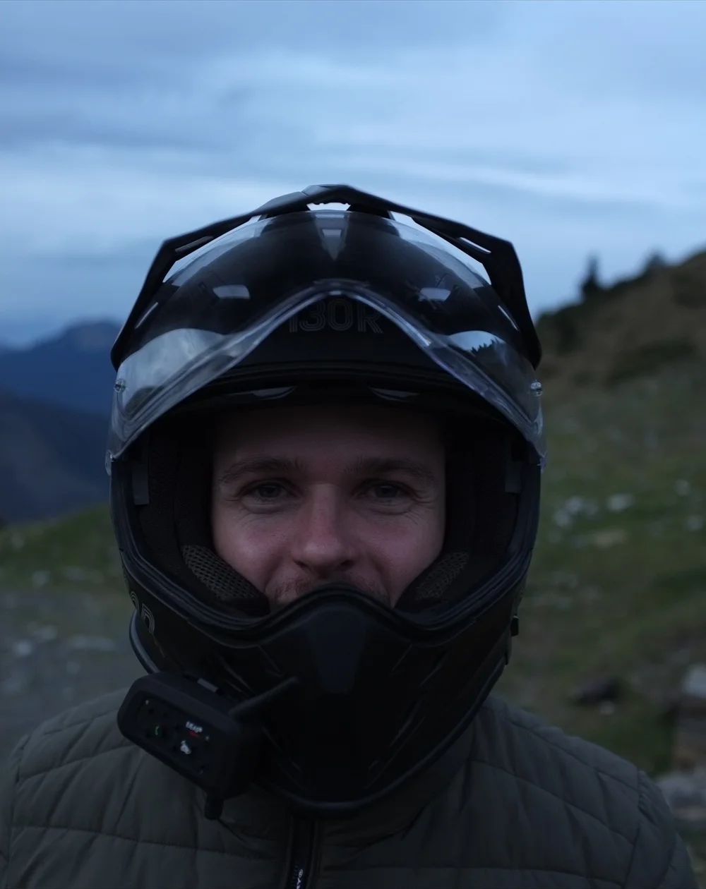 In the fog of the moutain 🏔

#moutainride #moutainenduro #africatwin #transalp #mototrip